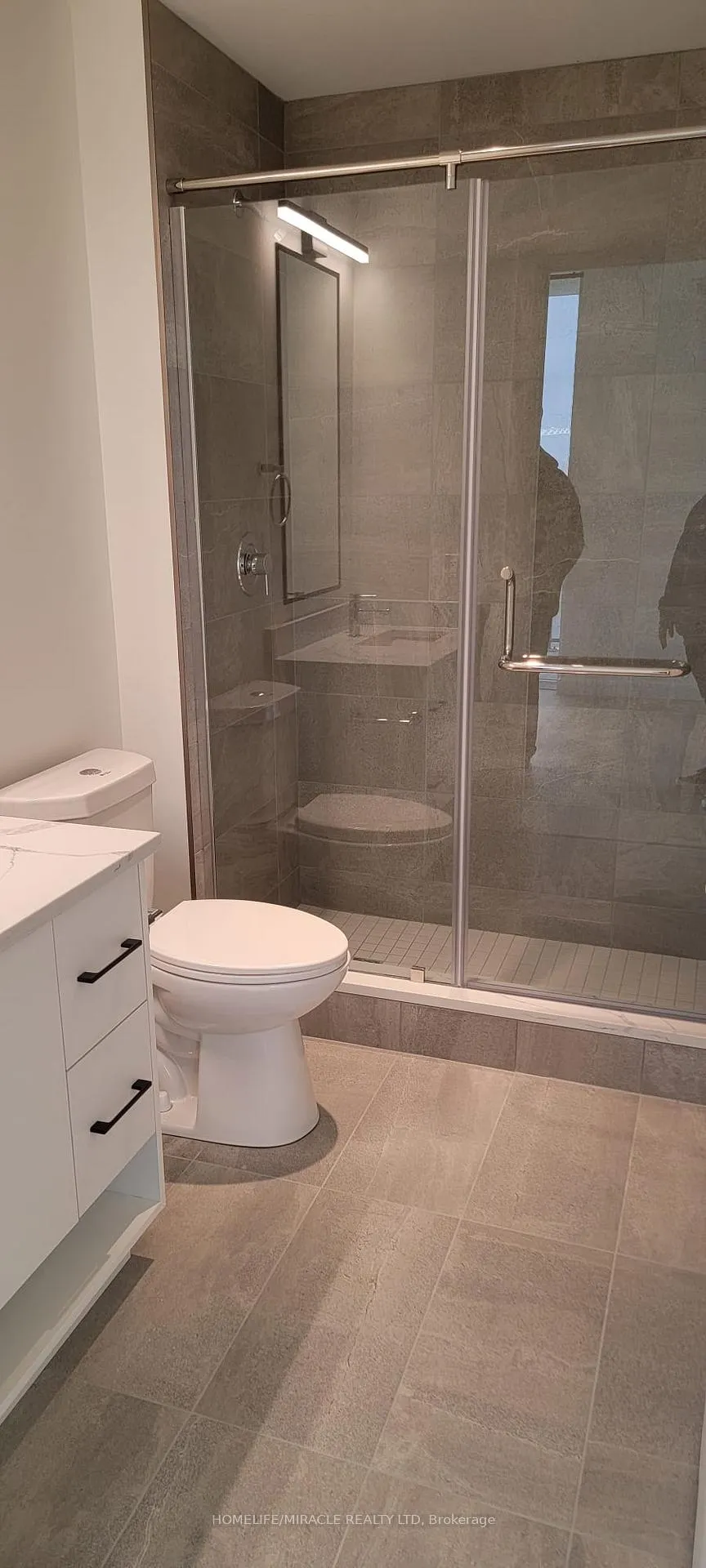Photo 9 of Unit 1012, 741 King Street W, Kitchener — HOMEH
