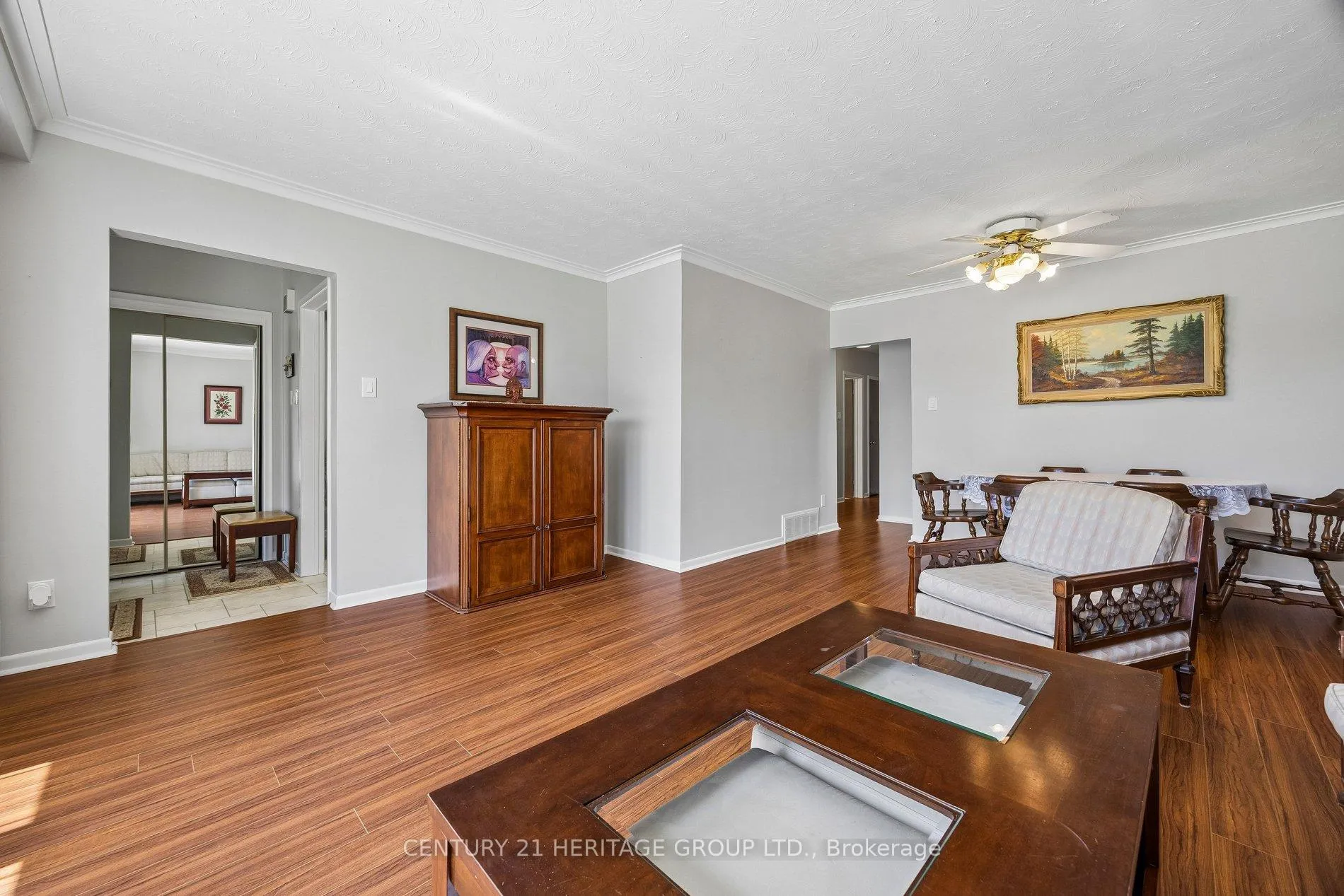 Photo 11 of 40 Amaron Avenue, Etobicoke, Thistletown-Beaumonde Heights — HOMEH