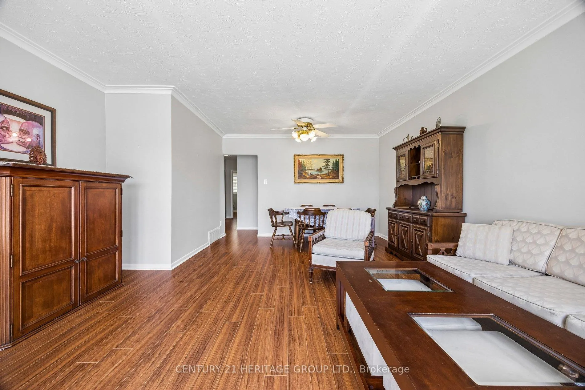 Photo 12 of 40 Amaron Avenue, Etobicoke, Thistletown-Beaumonde Heights — HOMEH