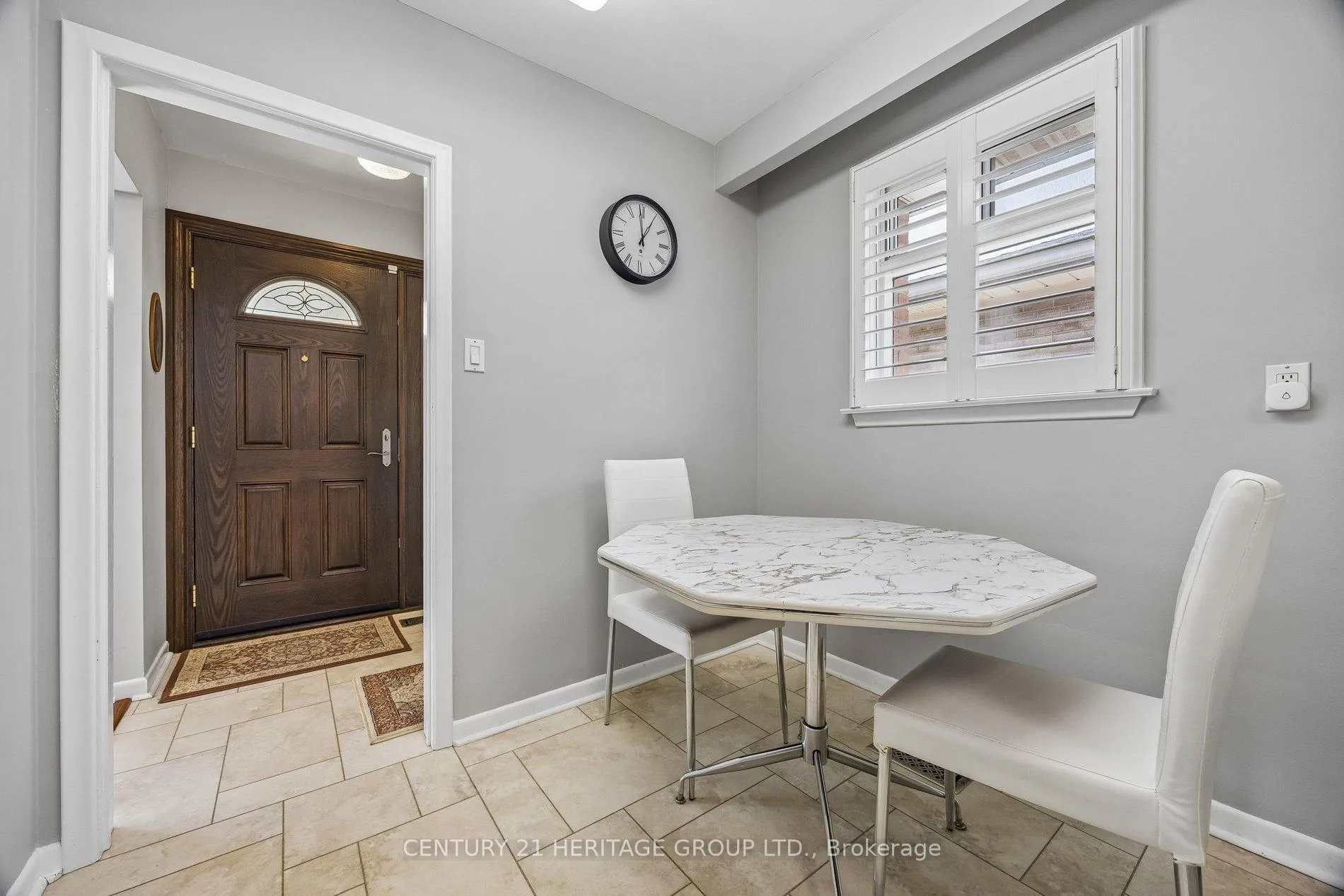 Photo 13 of 40 Amaron Avenue, Etobicoke, Thistletown-Beaumonde Heights — HOMEH