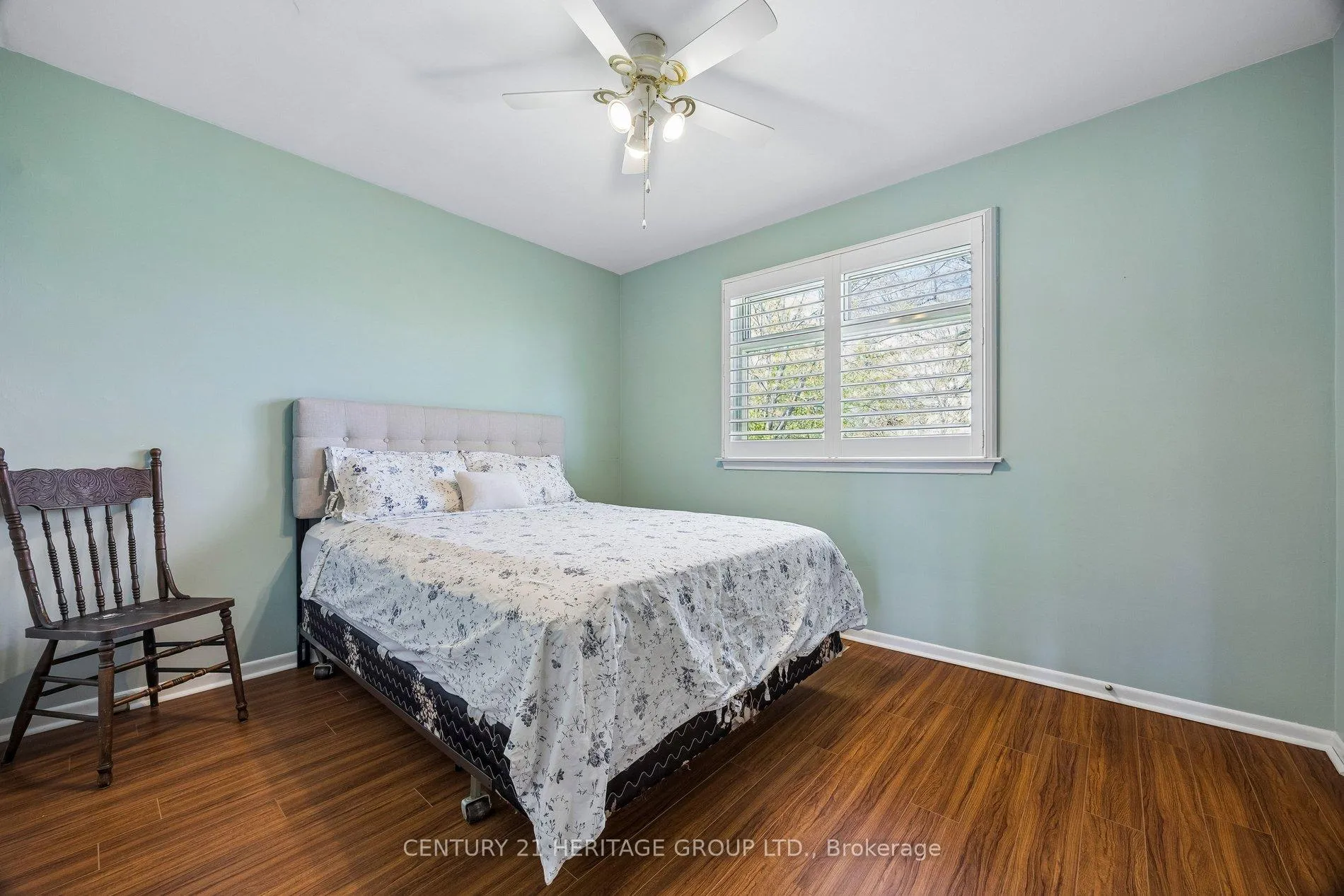 Photo 21 of 40 Amaron Avenue, Etobicoke, Thistletown-Beaumonde Heights — HOMEH