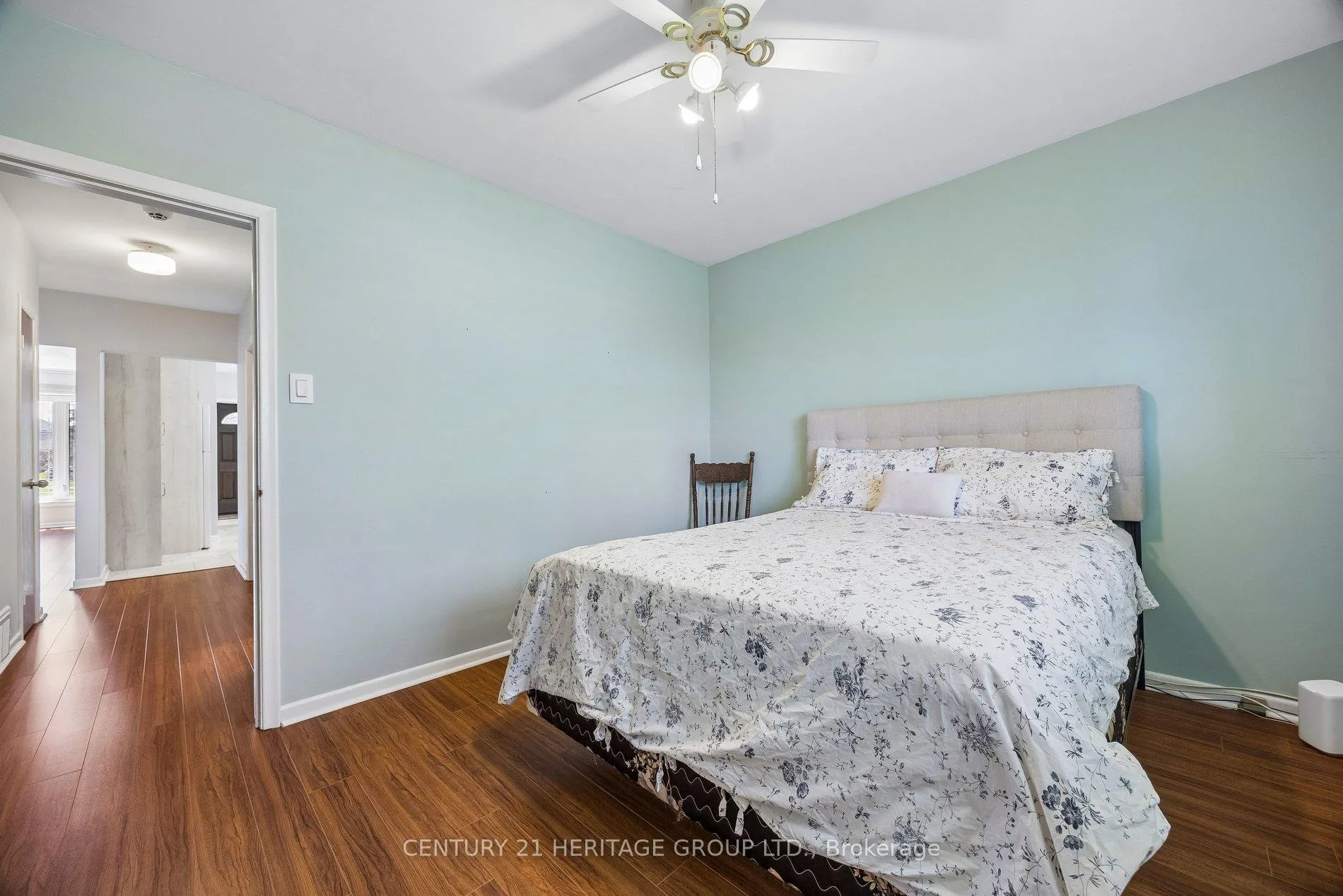Photo 22 of 40 Amaron Avenue, Etobicoke, Thistletown-Beaumonde Heights — HOMEH