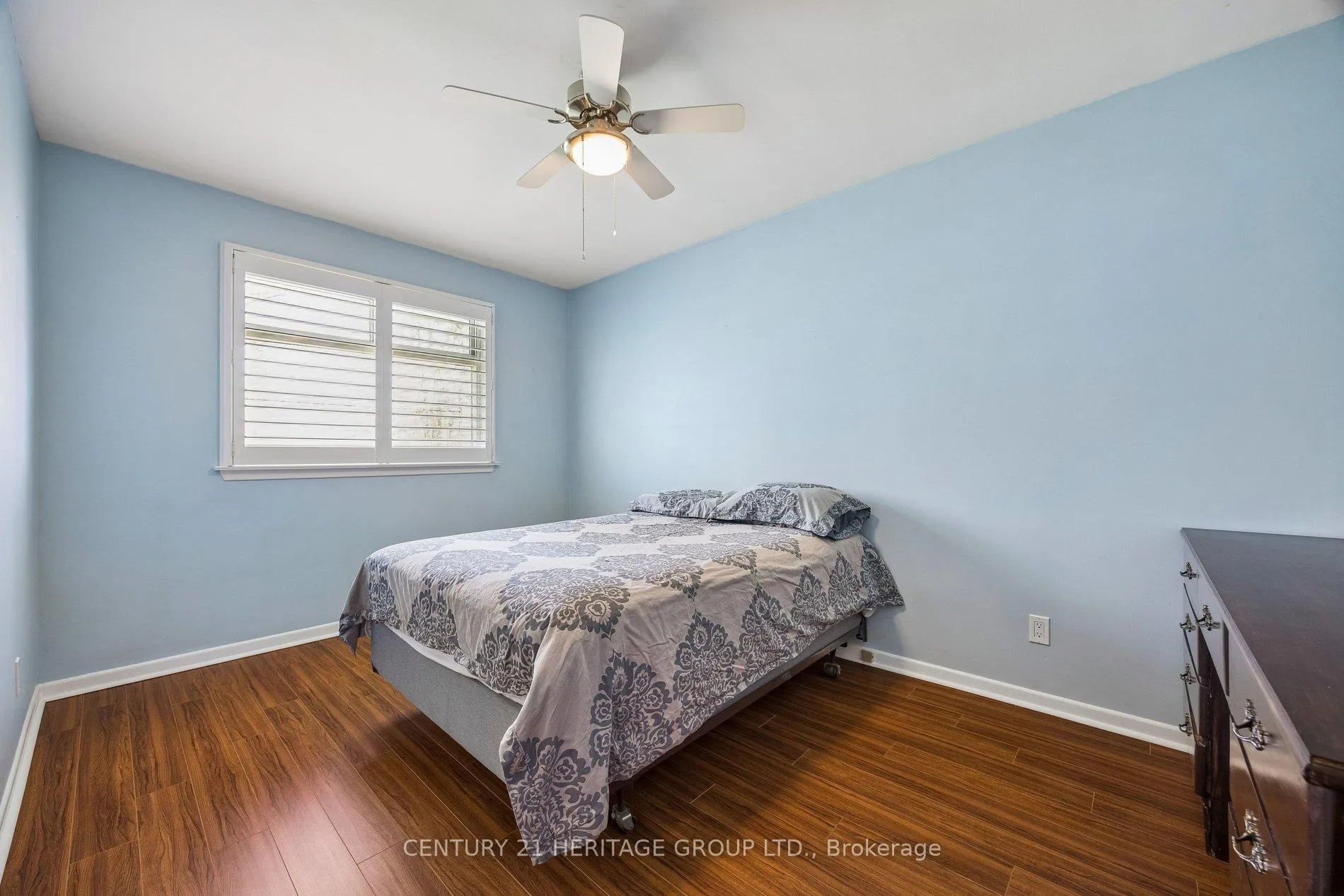 Photo 24 of 40 Amaron Avenue, Etobicoke, Thistletown-Beaumonde Heights — HOMEH