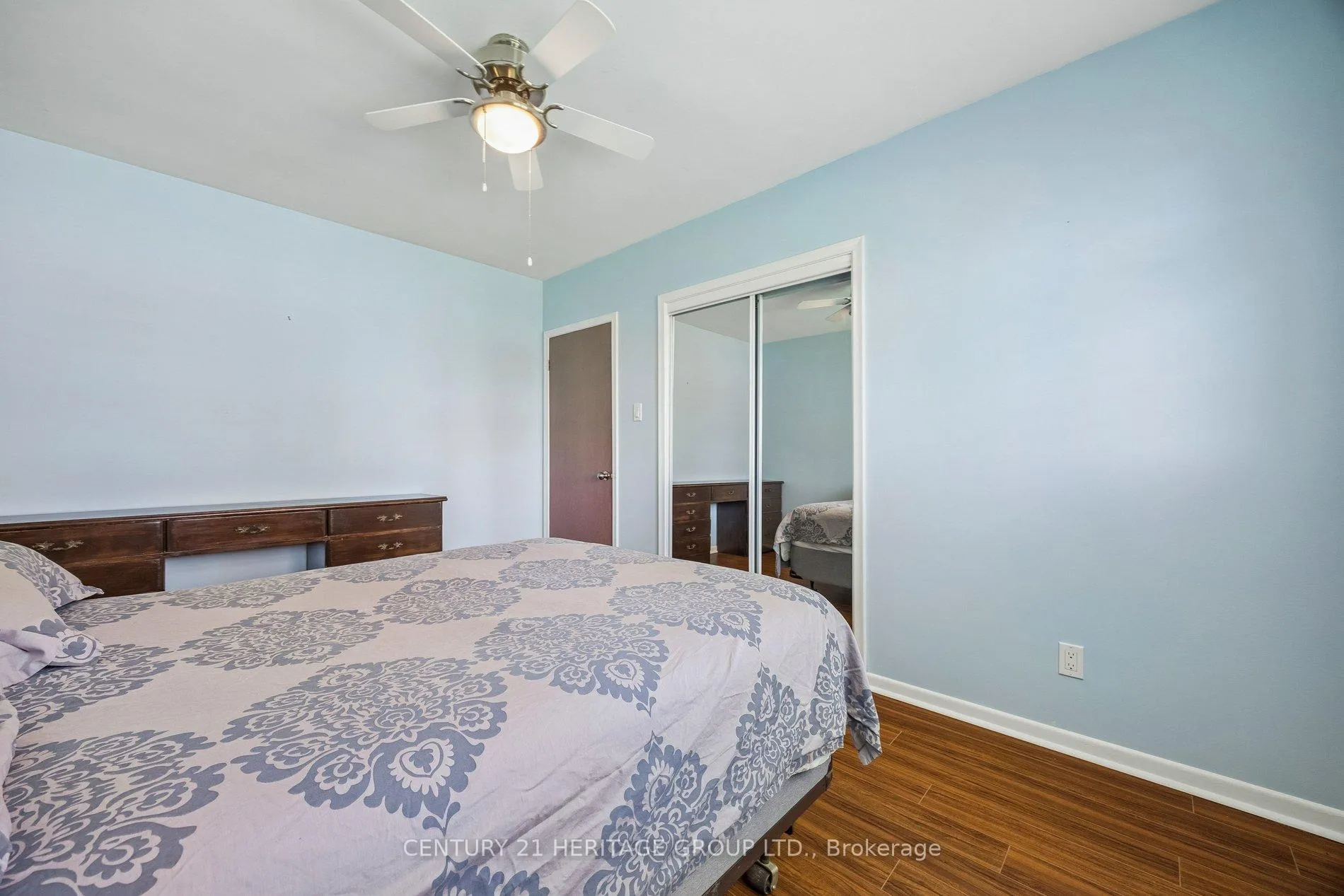 Photo 25 of 40 Amaron Avenue, Etobicoke, Thistletown-Beaumonde Heights — HOMEH