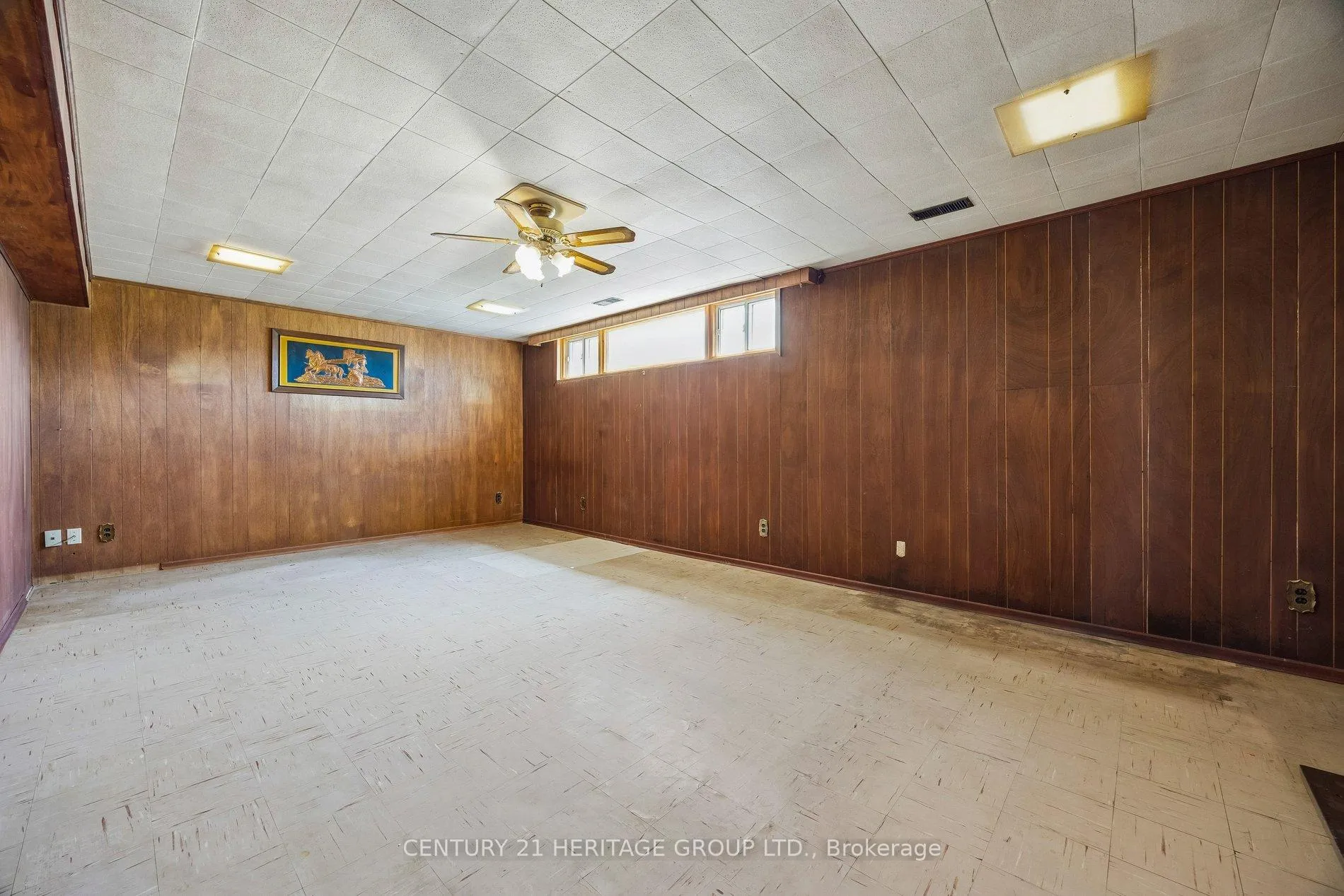 Photo 32 of 40 Amaron Avenue, Etobicoke, Thistletown-Beaumonde Heights — HOMEH