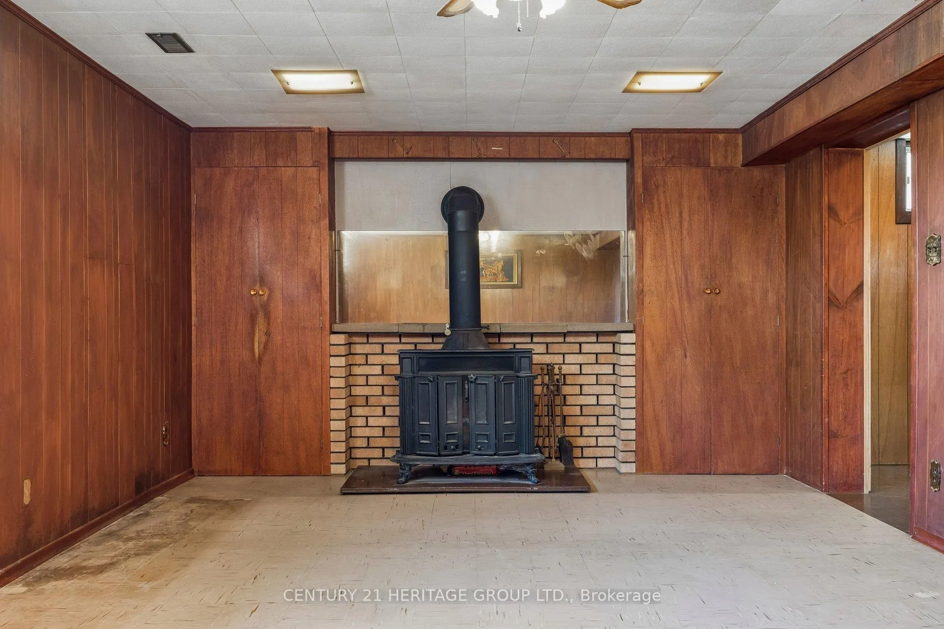 Photo 33 of 40 Amaron Avenue, Etobicoke, Thistletown-Beaumonde Heights — HOMEH
