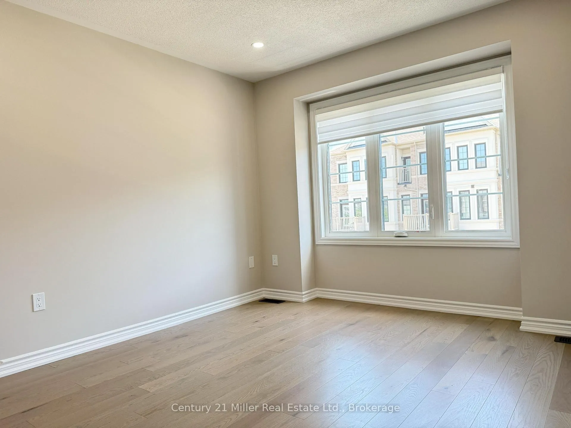 Photo 23 of 373 Twinflower Place, Milton, Walker — HOMEH