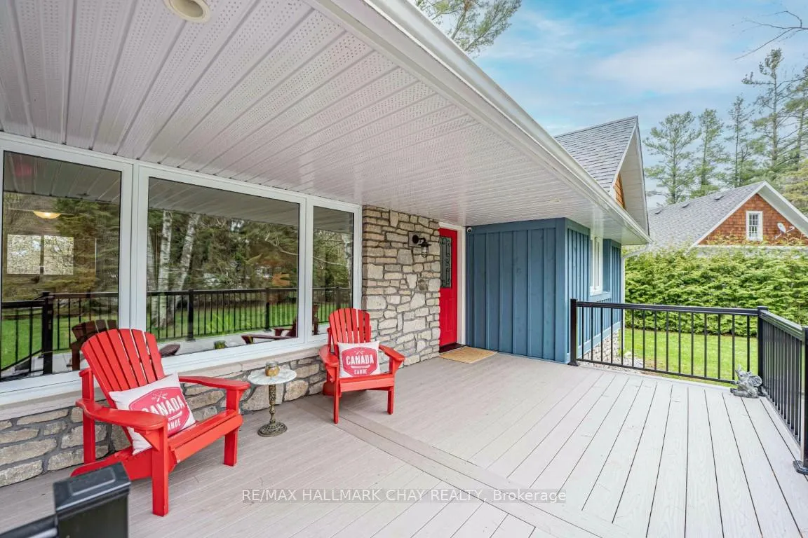 Photo 7 of 18 Lawrence Avenue, Springwater, Anten Mills — HOMEH