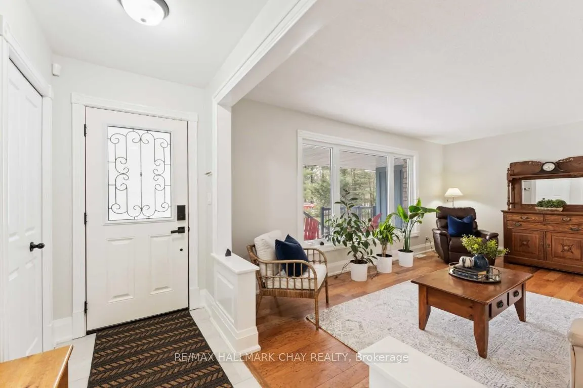 Photo 13 of 18 Lawrence Avenue, Springwater, Anten Mills — HOMEH
