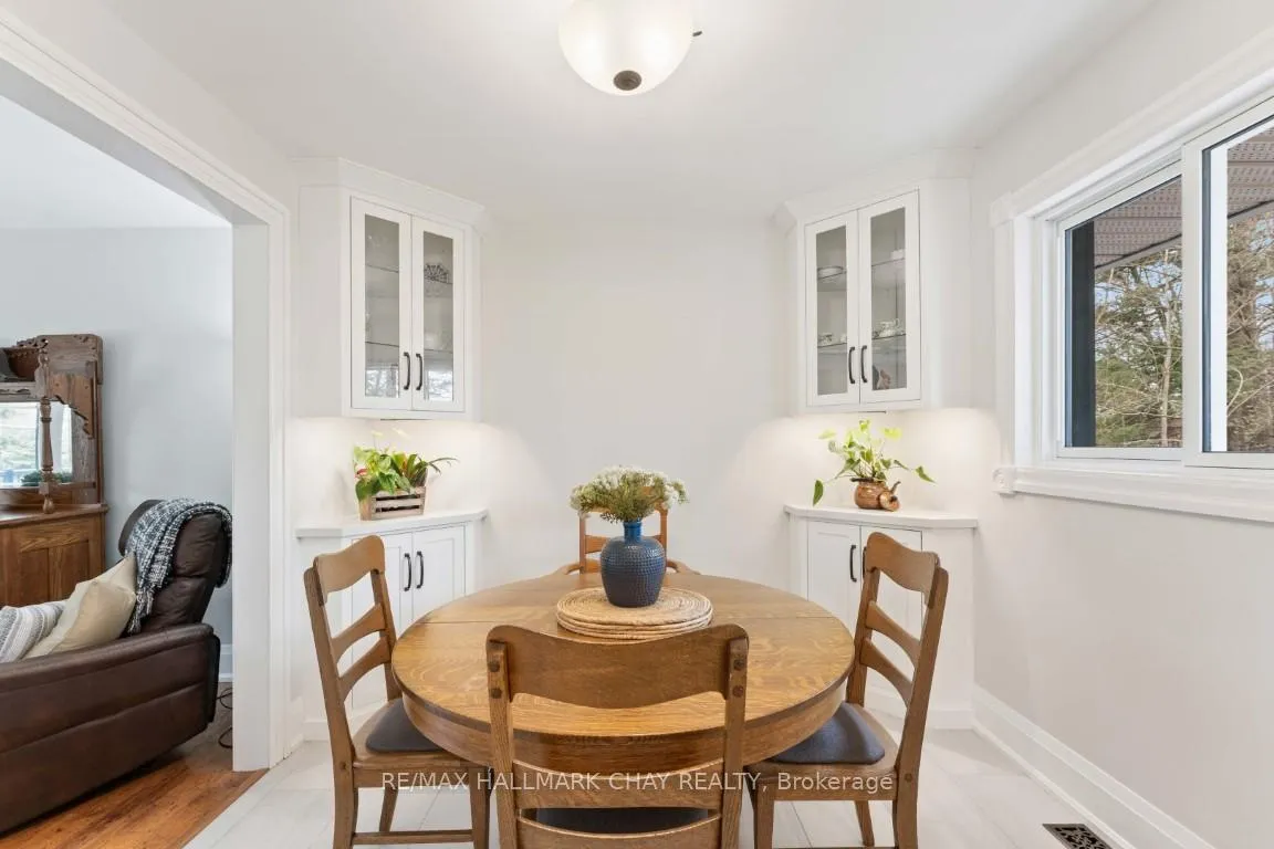 Photo 16 of 18 Lawrence Avenue, Springwater, Anten Mills — HOMEH