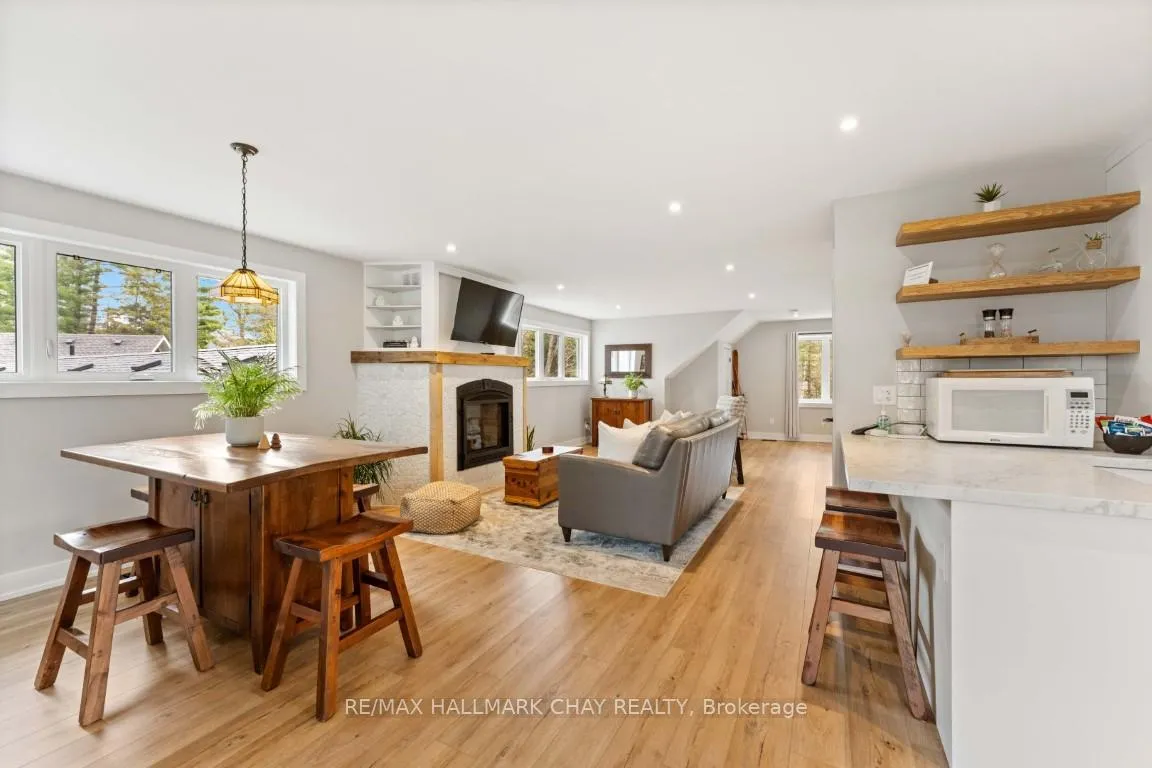 Photo 27 of 18 Lawrence Avenue, Springwater, Anten Mills — HOMEH