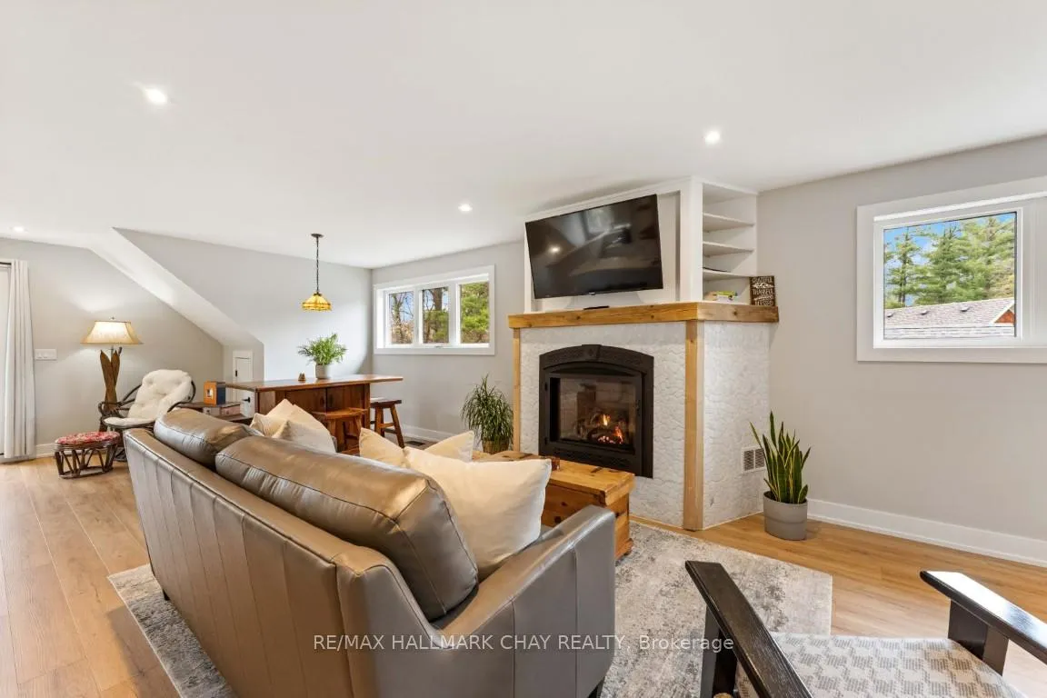 Photo 29 of 18 Lawrence Avenue, Springwater, Anten Mills — HOMEH