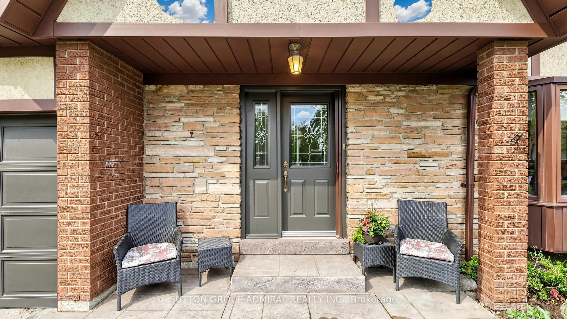 Photo 3 of 23 Jondan Crescent, Markham, Royal Orchard — HOMEH