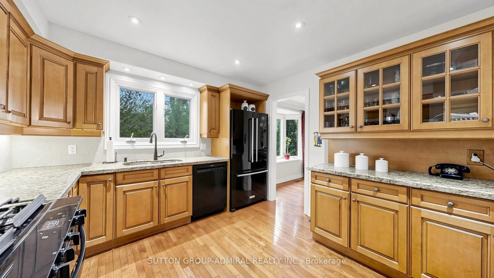 Photo 11 of 23 Jondan Crescent, Markham, Royal Orchard — HOMEH