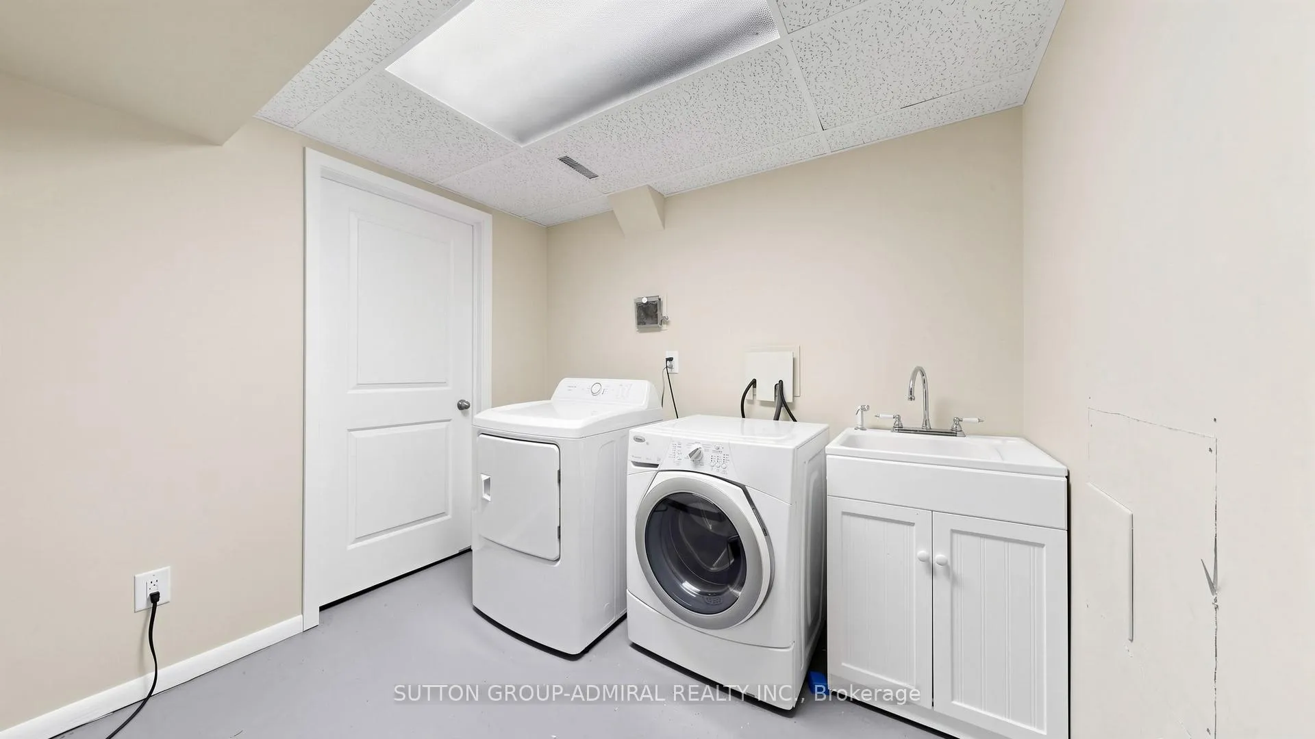Photo 40 of 23 Jondan Crescent, Markham, Royal Orchard — HOMEH