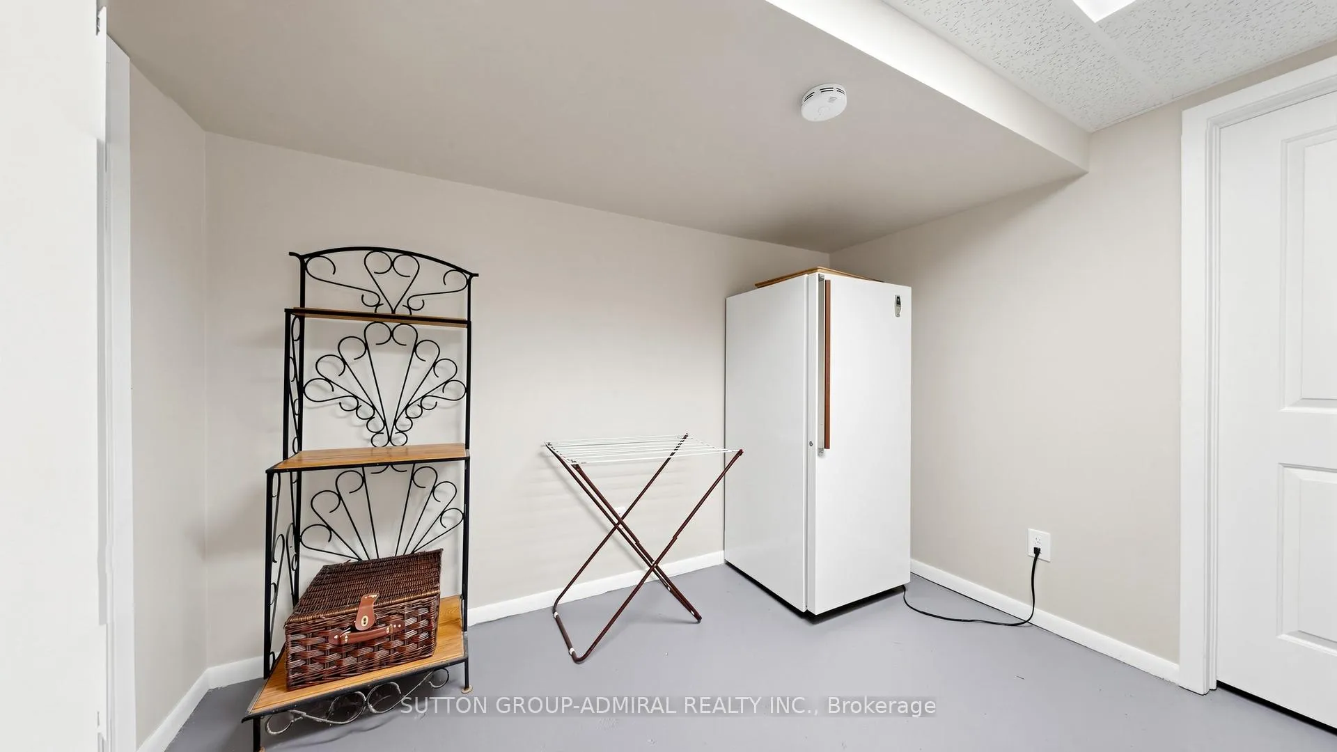 Photo 41 of 23 Jondan Crescent, Markham, Royal Orchard — HOMEH