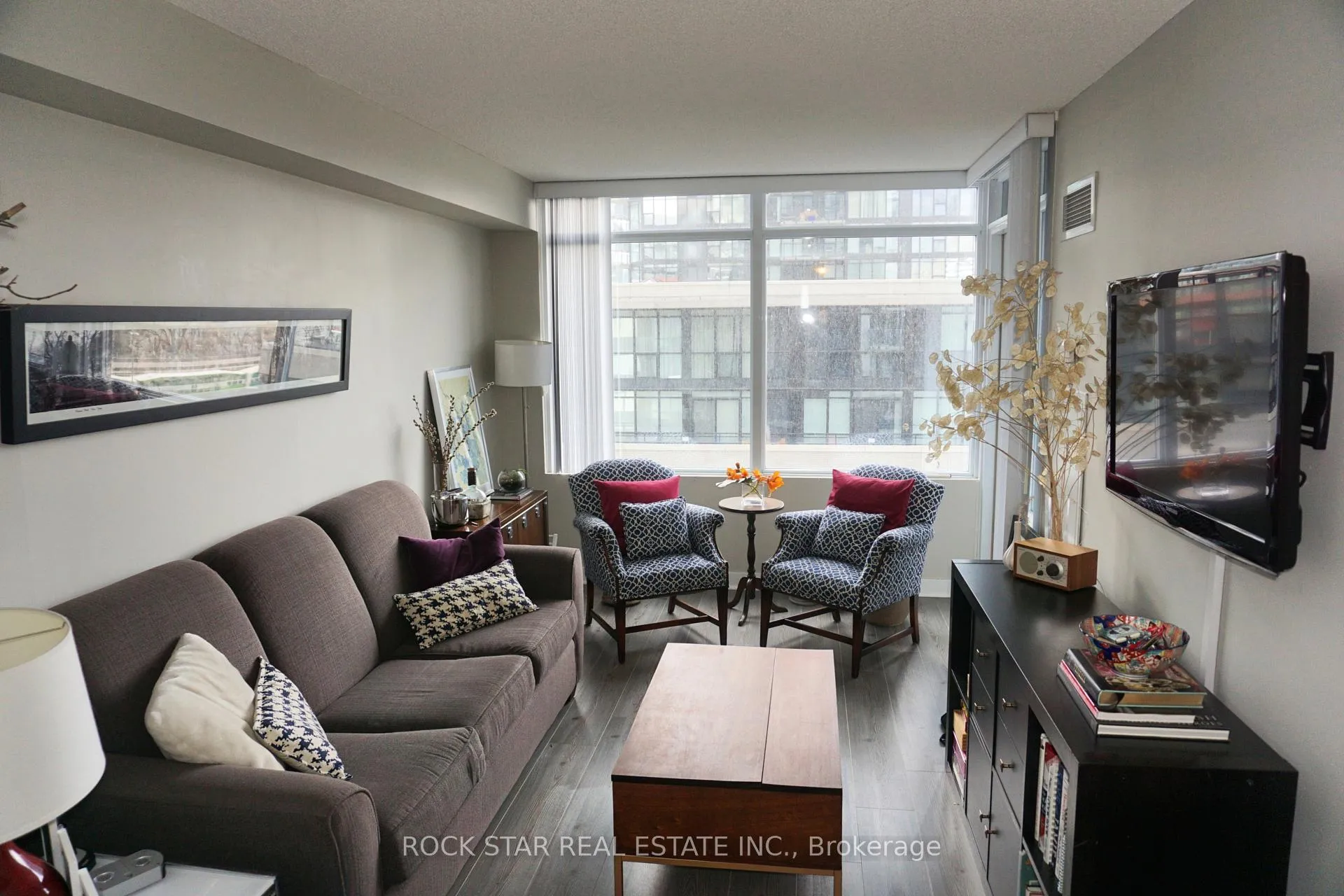 Photo 1 of Unit 911, 25 Telegram Mews, Toronto, Waterfront Communities — HOMEH