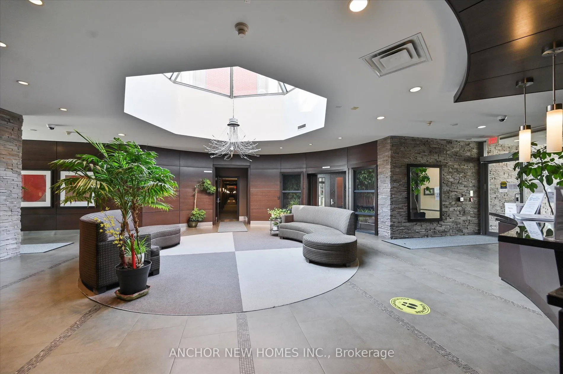 Photo 5 of Unit 210, 57 Upper Duke Crescent, Markham, Unionville — HOMEH