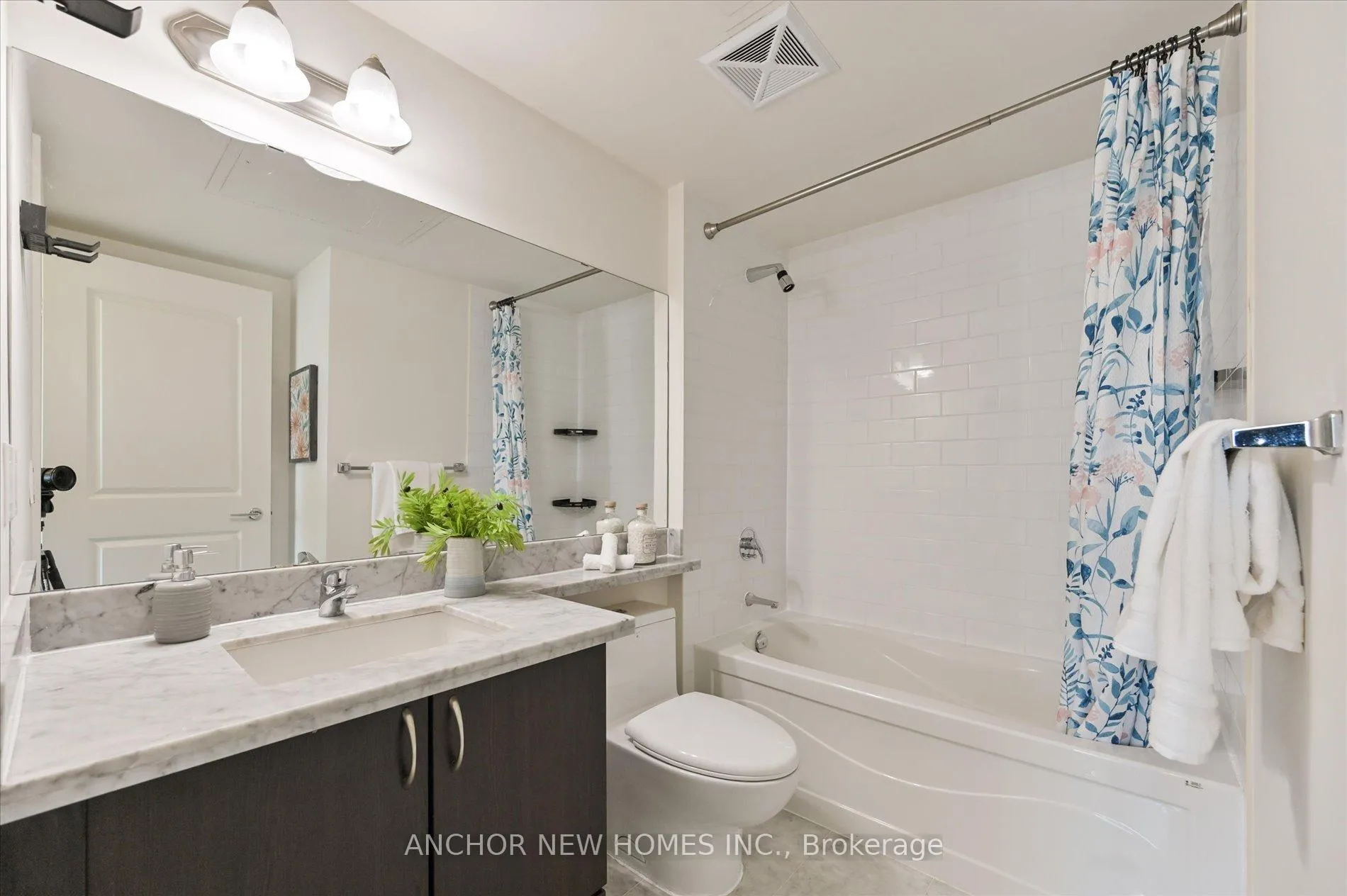 Photo 24 of Unit 210, 57 Upper Duke Crescent, Markham, Unionville — HOMEH