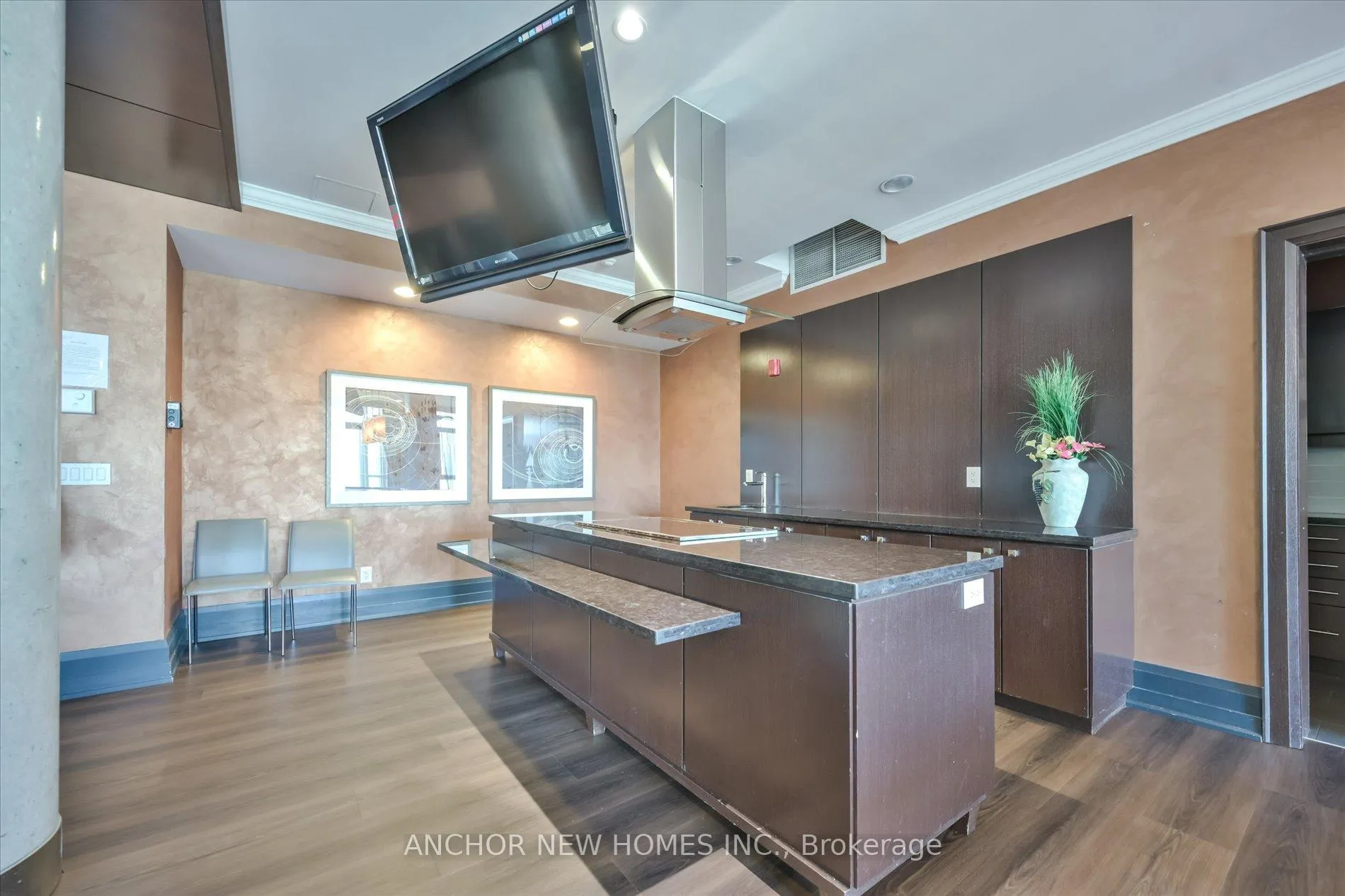 Photo 29 of Unit 210, 57 Upper Duke Crescent, Markham, Unionville — HOMEH