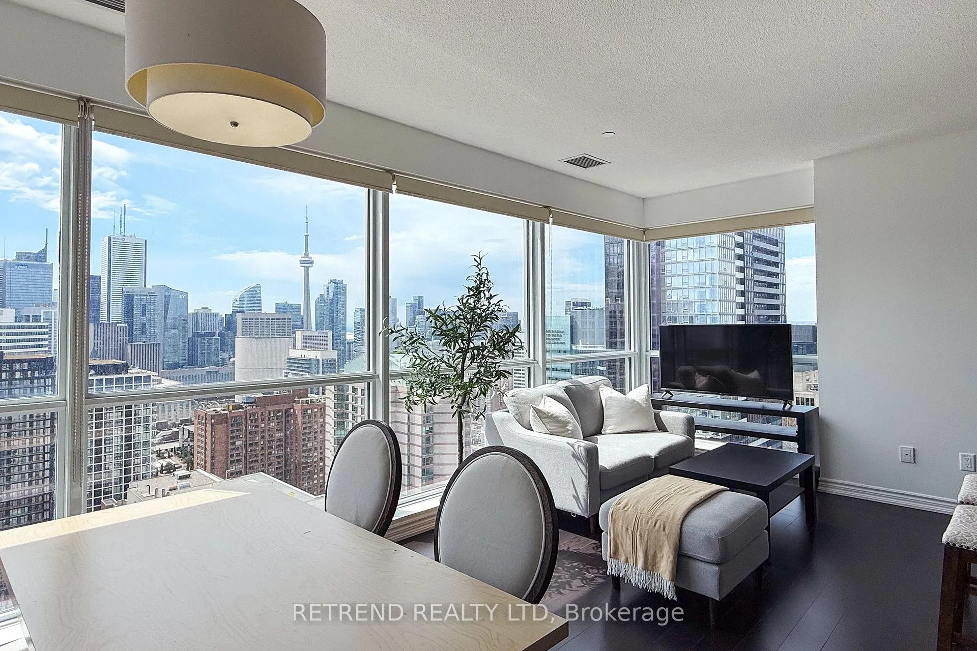 Photo 1 of Unit 3510, 386 Yonge Street, Toronto, Bay Street Corridor — HOMEH