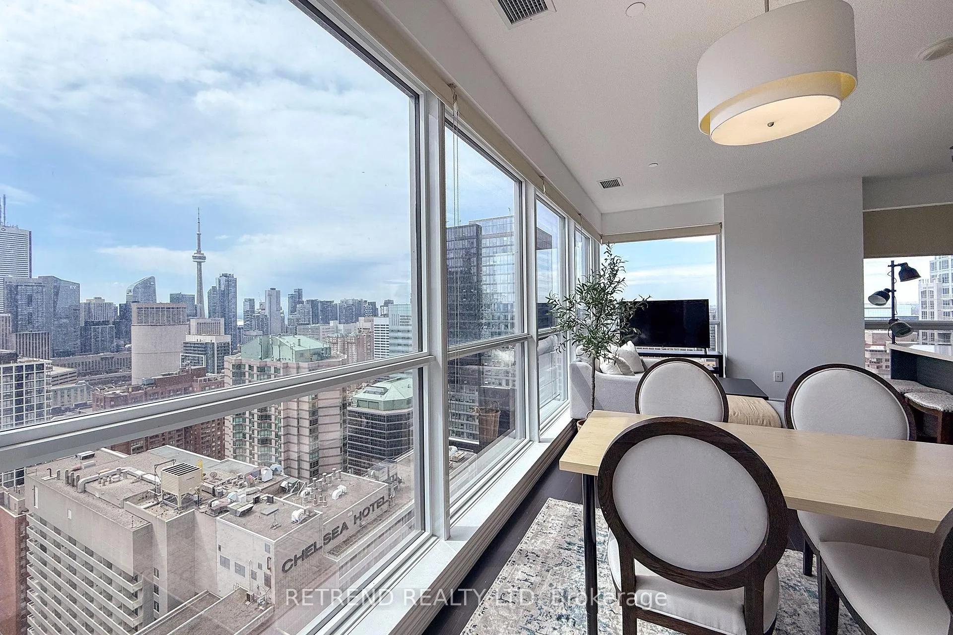 Photo 2 of Unit 3510, 386 Yonge Street, Toronto, Bay Street Corridor — HOMEH