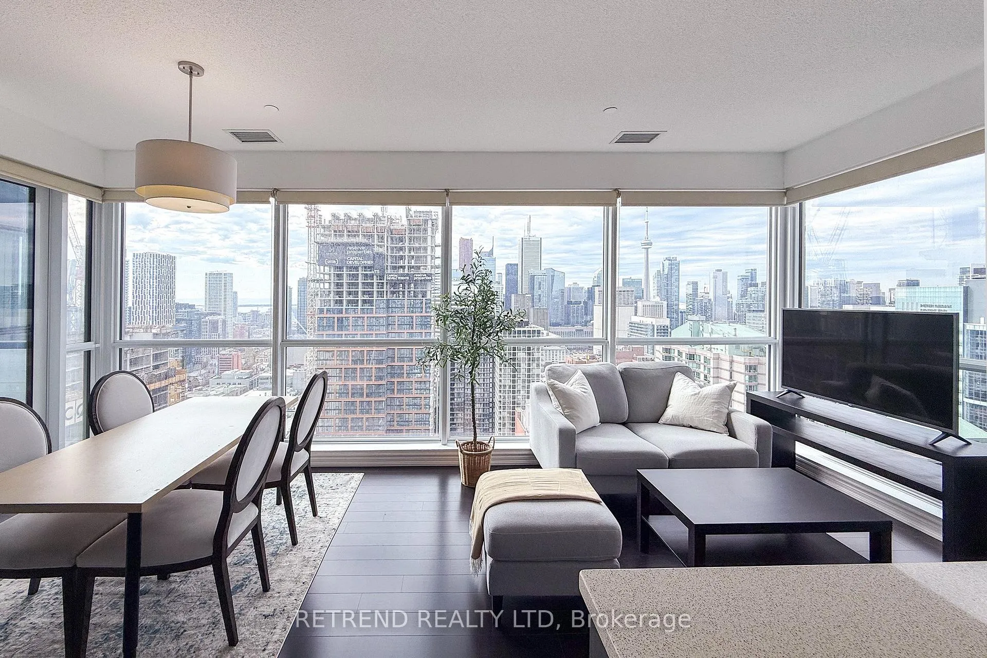 Photo 3 of Unit 3510, 386 Yonge Street, Toronto, Bay Street Corridor — HOMEH