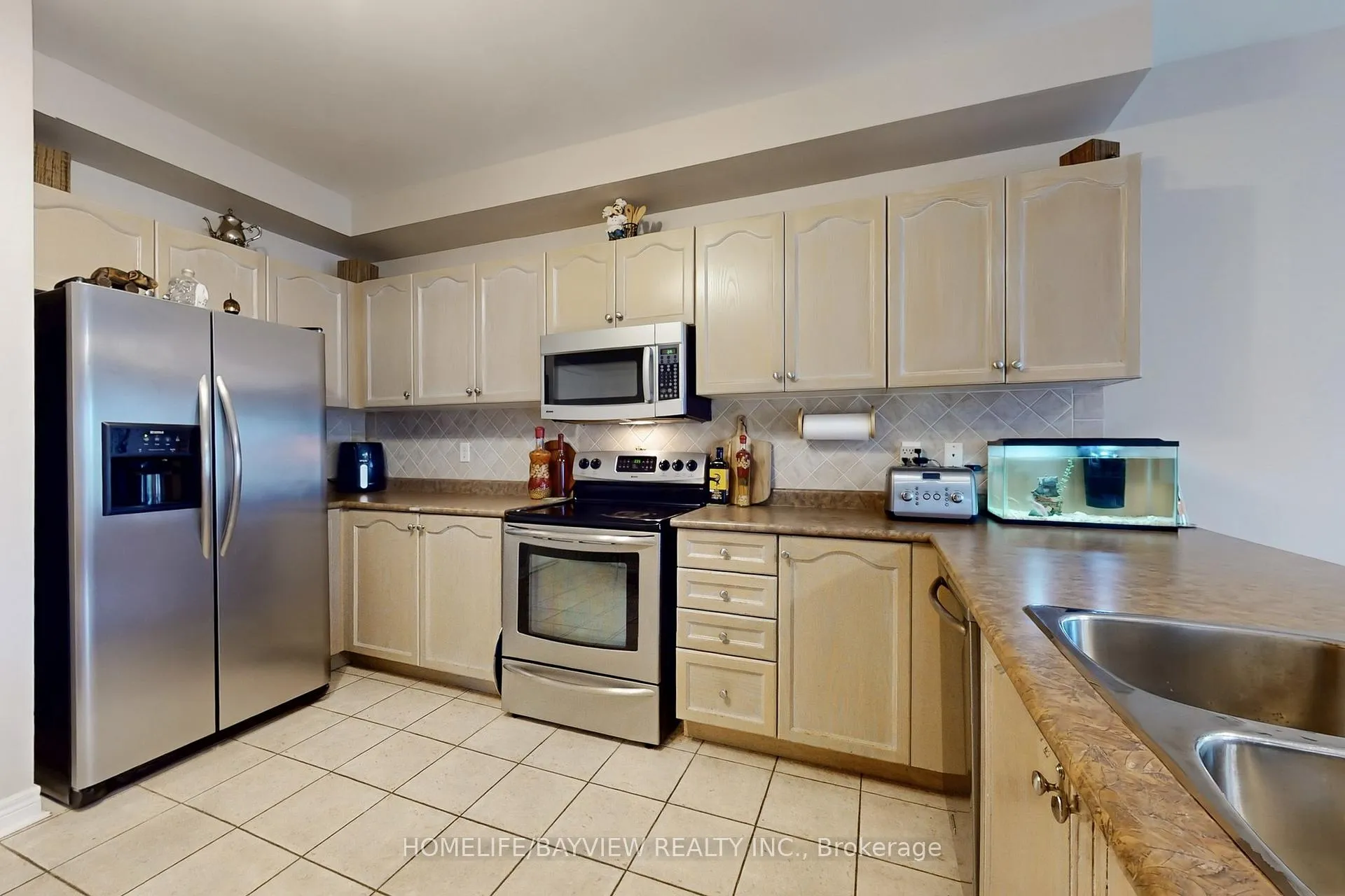 Photo 6 of 14 Milroy Lane, Markham, Cornell — HOMEH