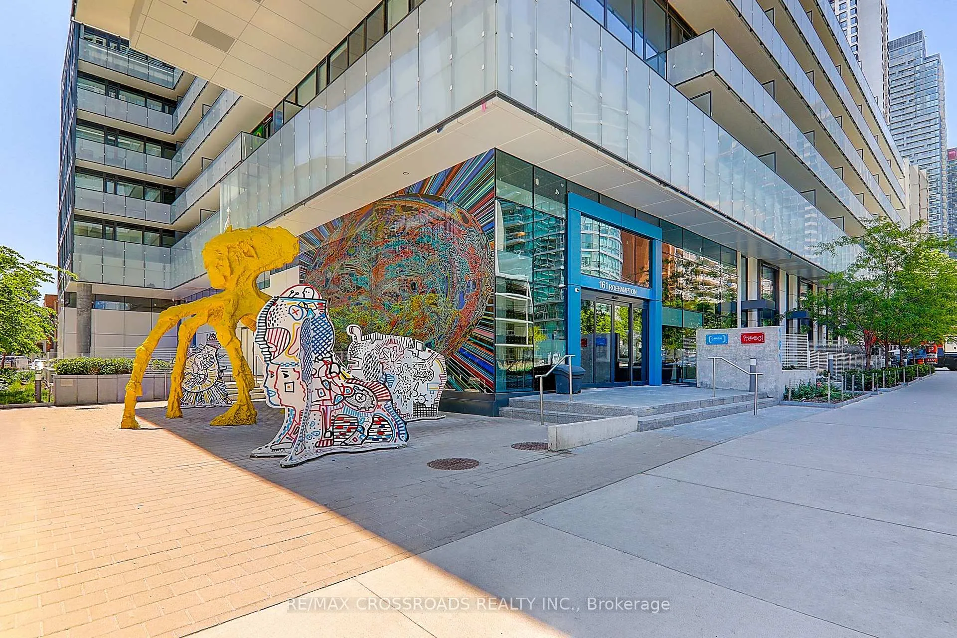 Photo 2 of 161 Roehampton Avenue, Toronto, Mount Pleasant West — HOMEH