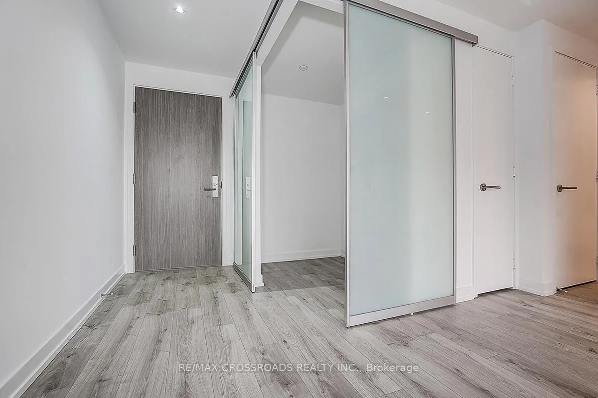 Photo 6 of 161 Roehampton Avenue, Toronto, Mount Pleasant West — HOMEH