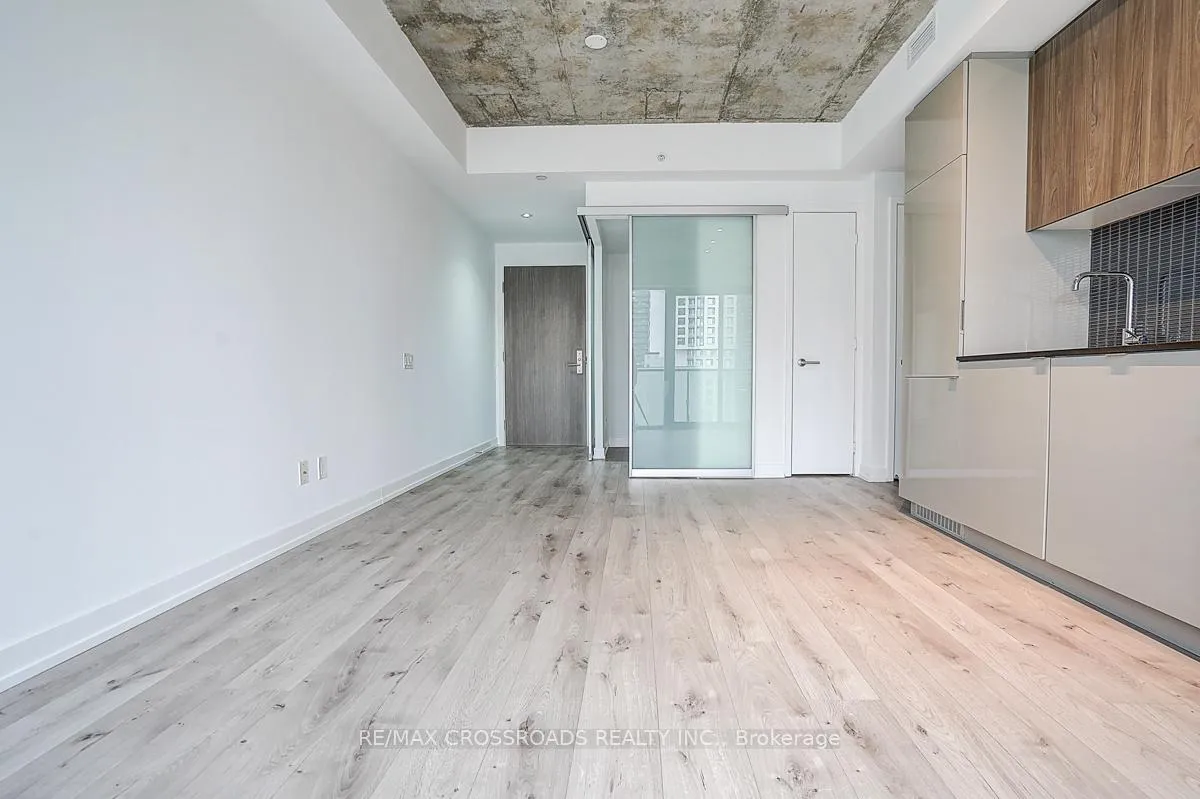 Photo 11 of 161 Roehampton Avenue, Toronto, Mount Pleasant West — HOMEH