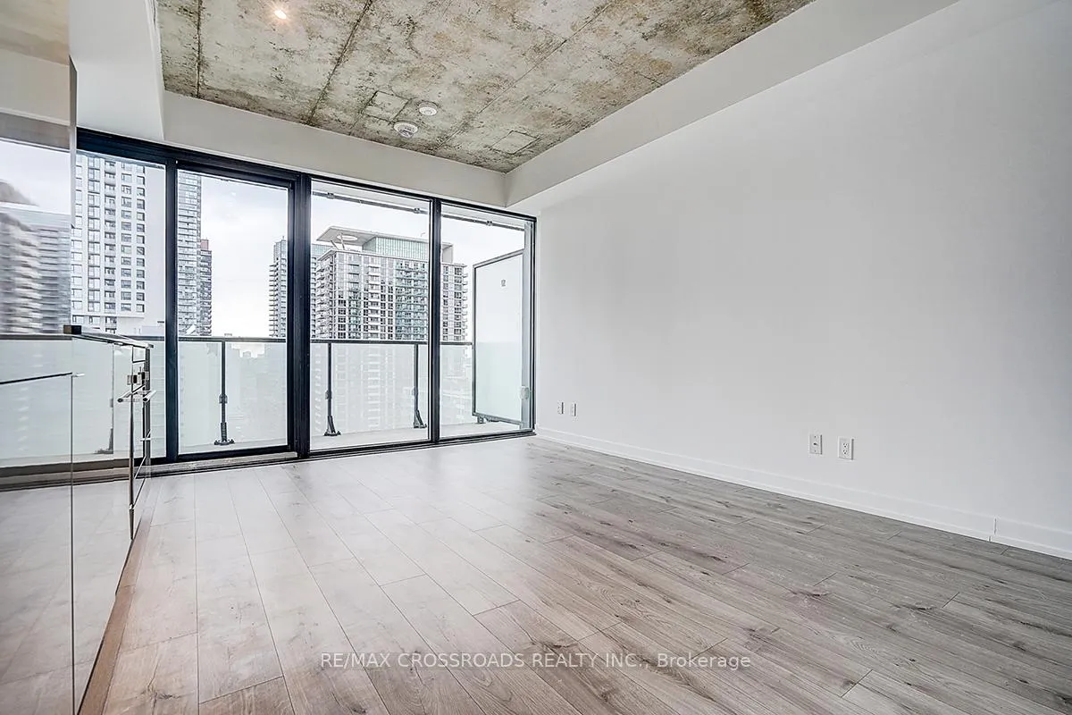 Photo 16 of 161 Roehampton Avenue, Toronto, Mount Pleasant West — HOMEH