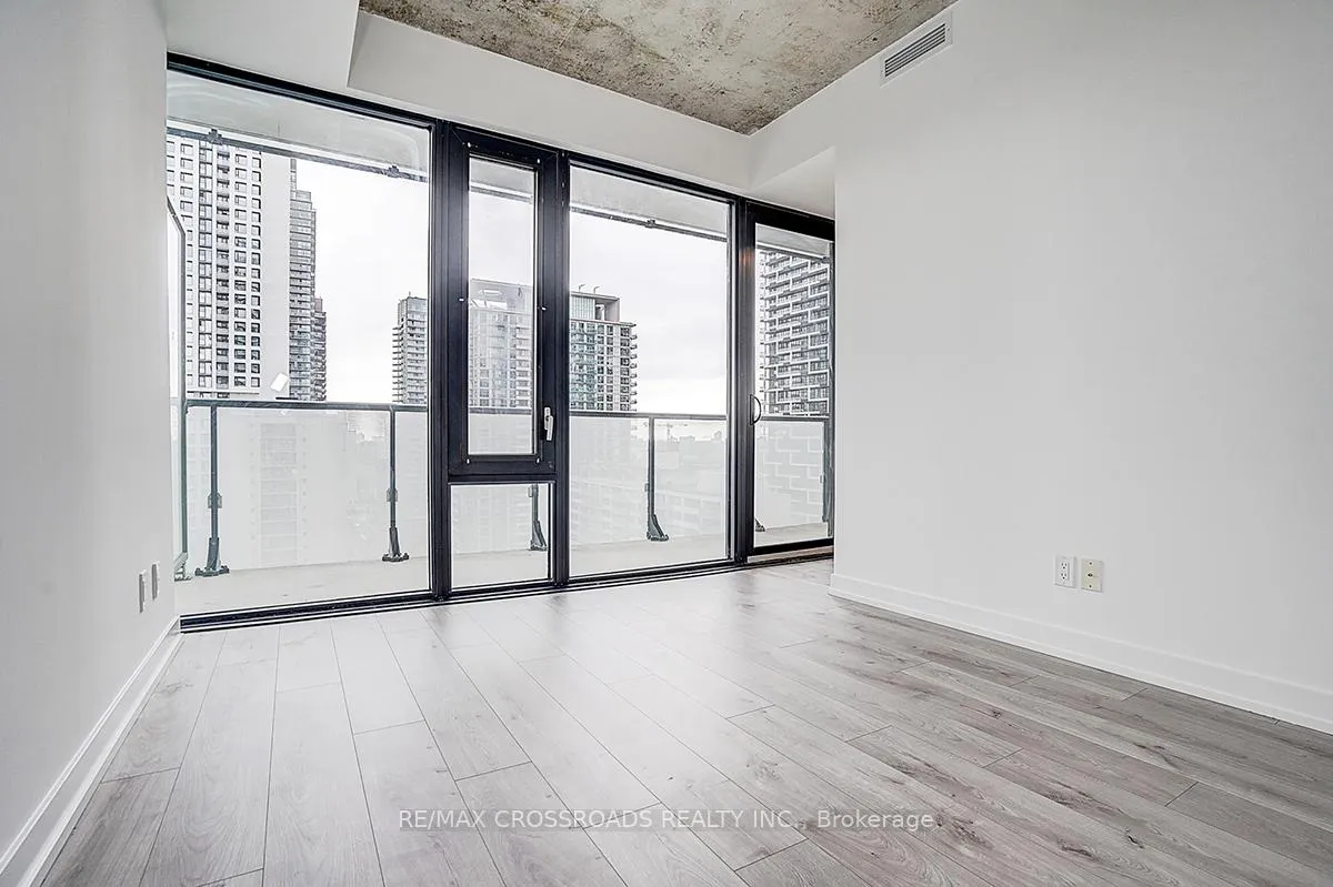 Photo 26 of 161 Roehampton Avenue, Toronto, Mount Pleasant West — HOMEH