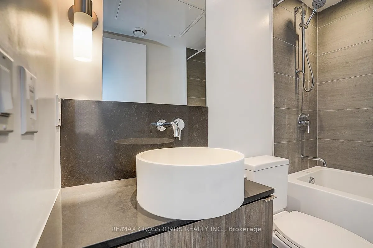Photo 33 of 161 Roehampton Avenue, Toronto, Mount Pleasant West — HOMEH