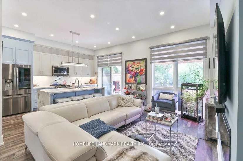 Photo 5 of 30 Crestridge Drive, Vaughan, Patterson — HOMEH