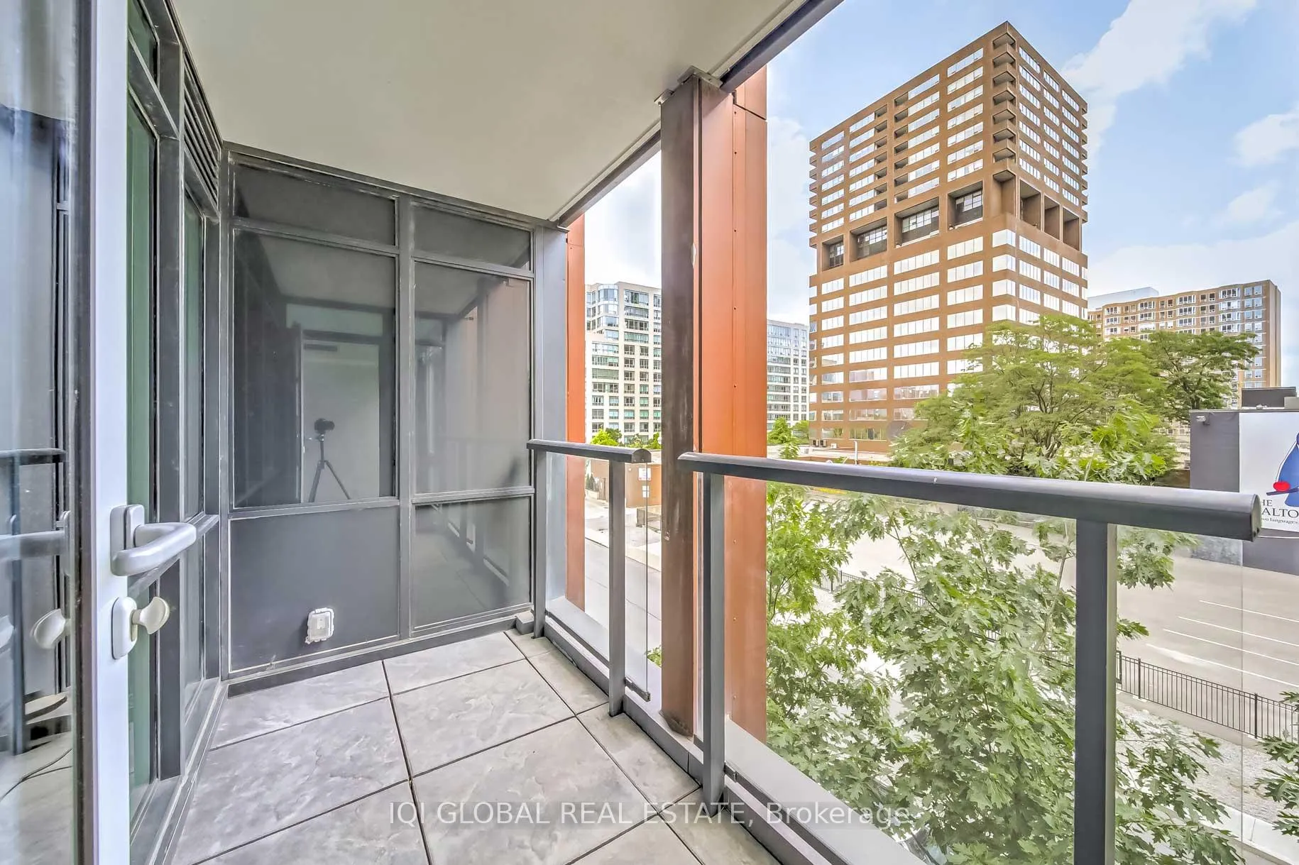 Photo 16 of Unit 307, 32 Davenport Rd Drive, Toronto, The Annex — HOMEH