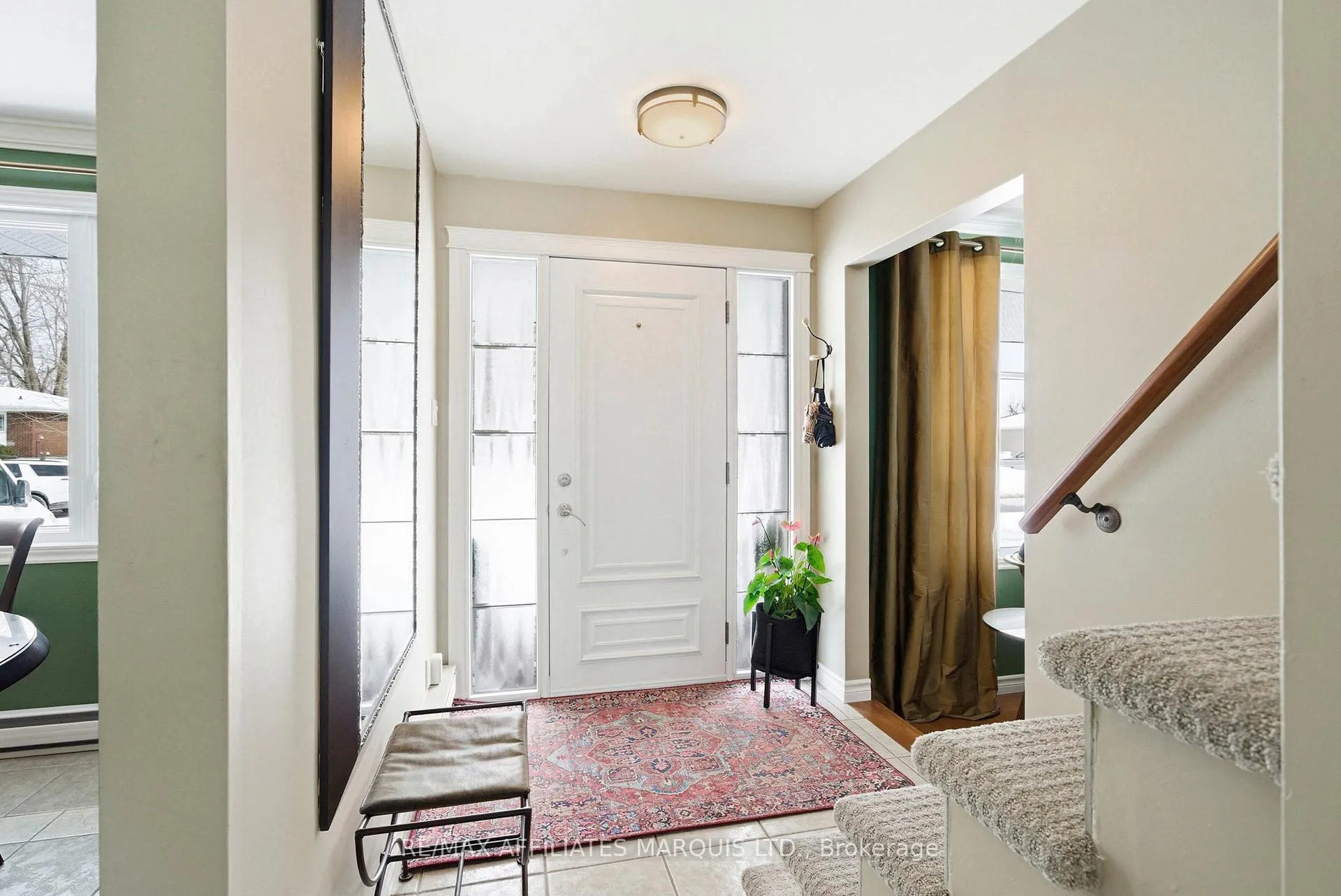 Photo 3 of 530 Lynwood Drive, Cornwall — HOMEH