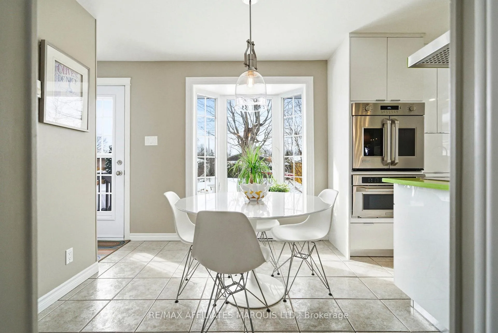 Photo 10 of 530 Lynwood Drive, Cornwall — HOMEH