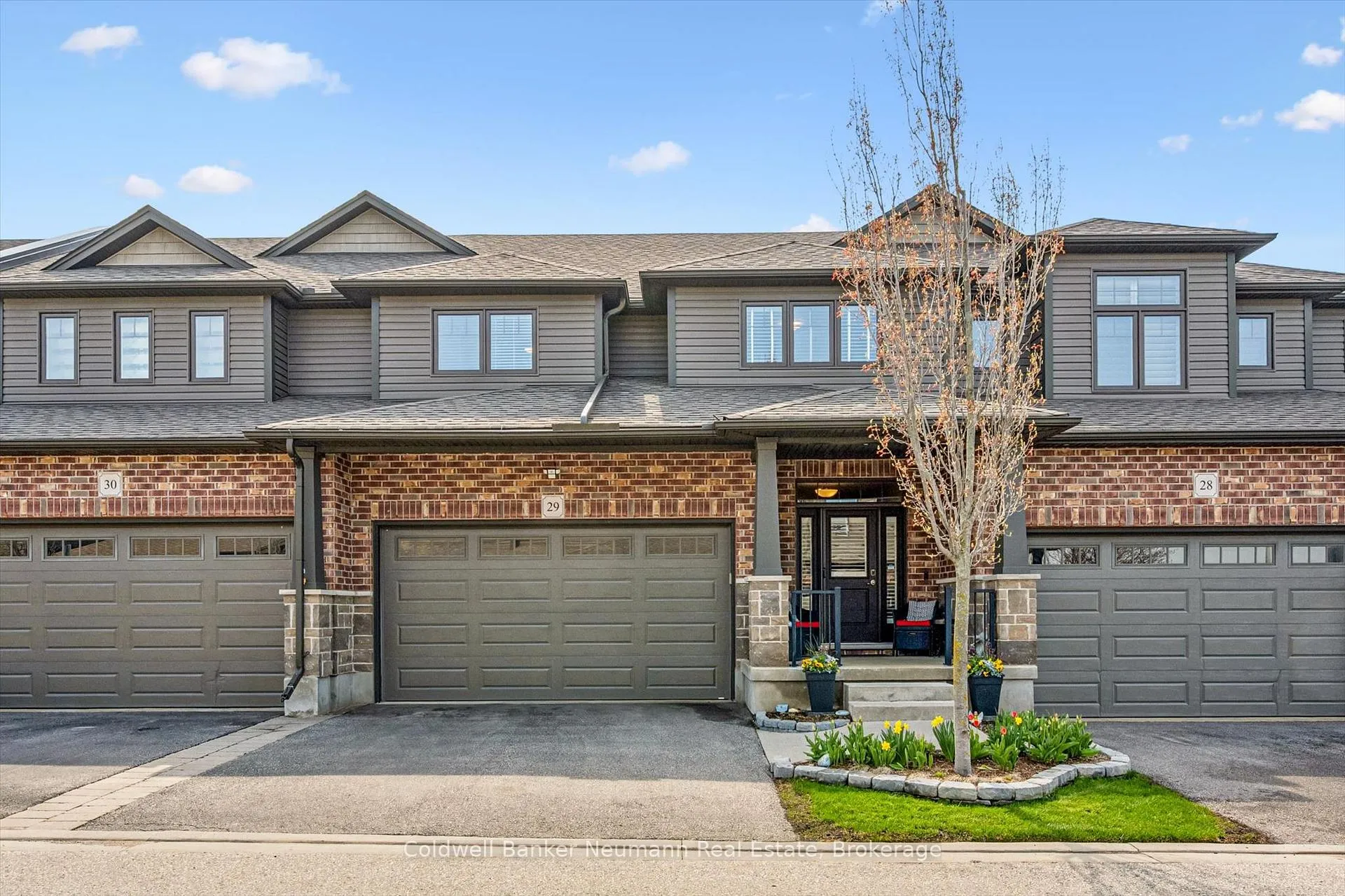 Photo 1 of Unit 29, 254 Gosling Gardens, Guelph, Clairfields/Hanlon Business Park — HOMEH