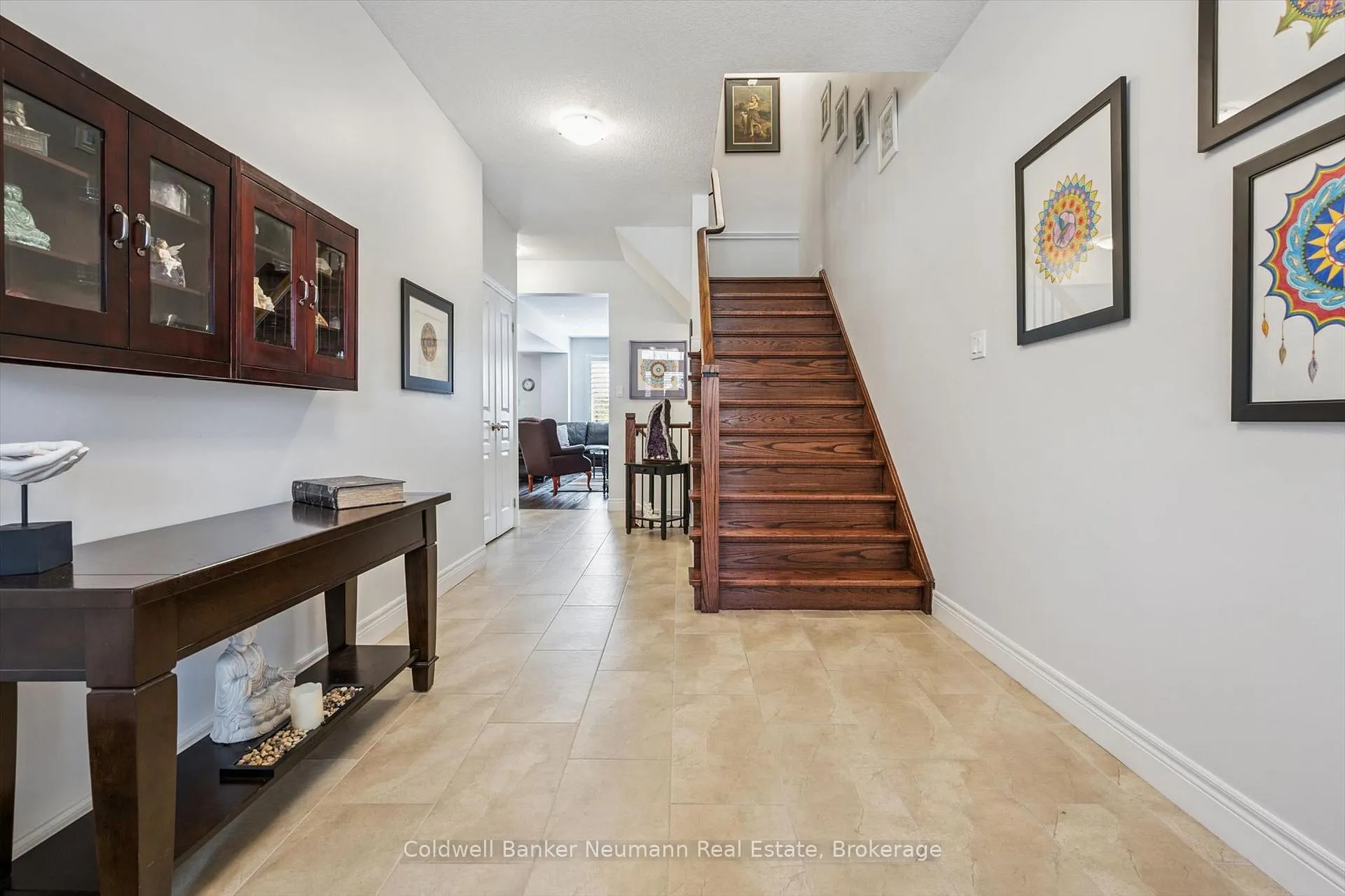 Photo 5 of Unit 29, 254 Gosling Gardens, Guelph, Clairfields/Hanlon Business Park — HOMEH