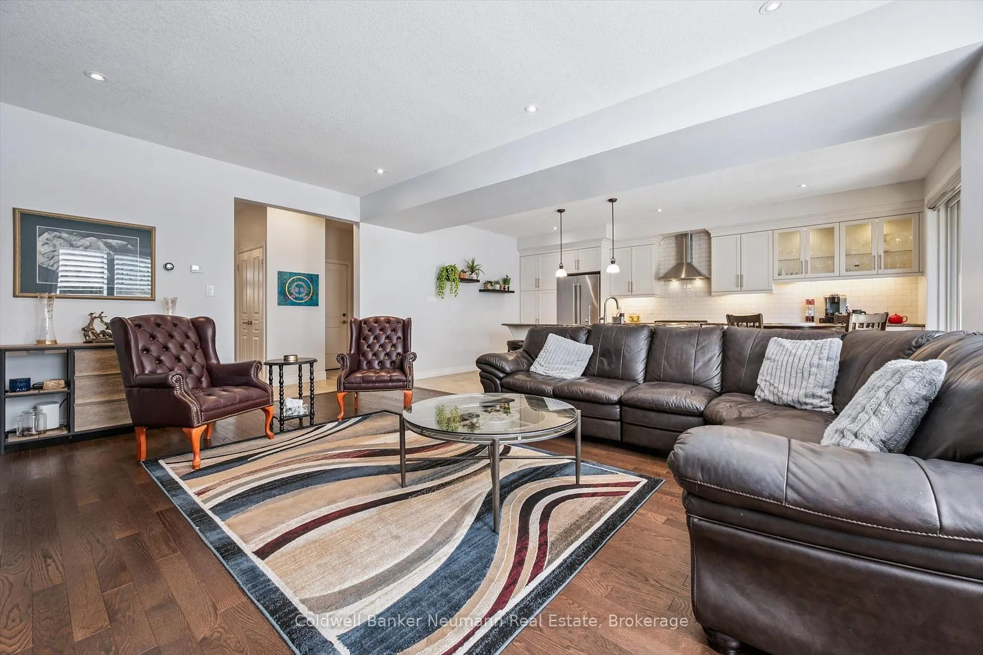 Photo 8 of Unit 29, 254 Gosling Gardens, Guelph, Clairfields/Hanlon Business Park — HOMEH
