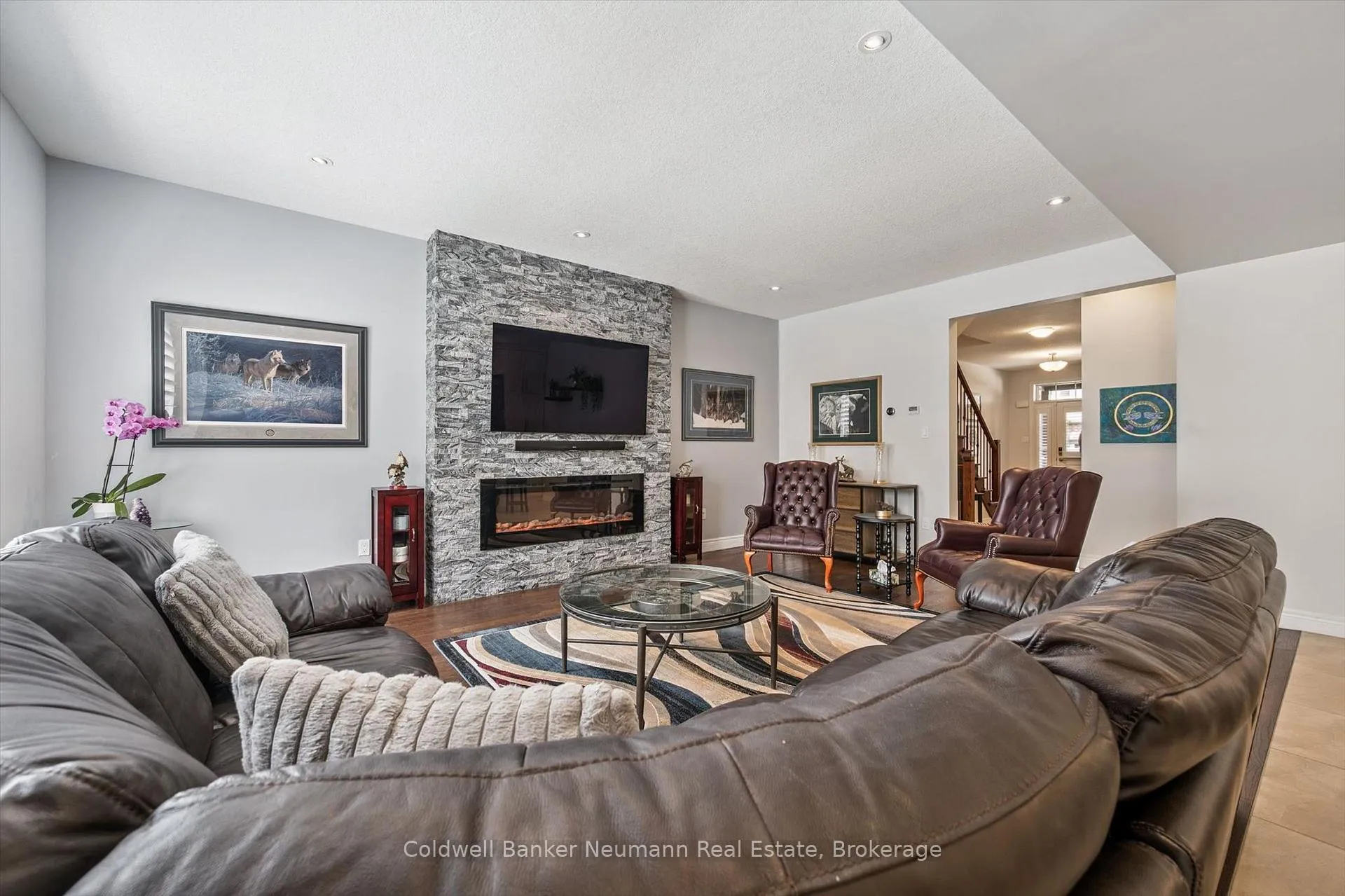 Photo 9 of Unit 29, 254 Gosling Gardens, Guelph, Clairfields/Hanlon Business Park — HOMEH