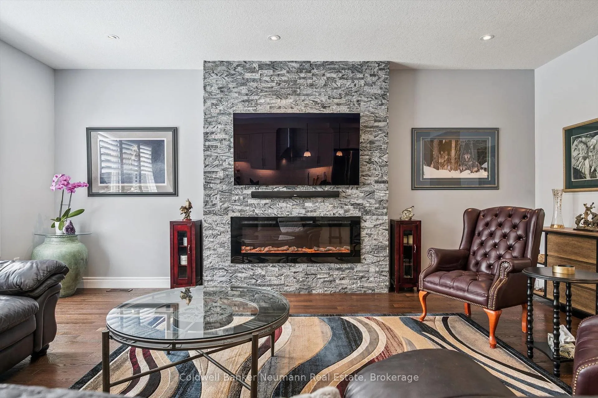 Photo 10 of Unit 29, 254 Gosling Gardens, Guelph, Clairfields/Hanlon Business Park — HOMEH