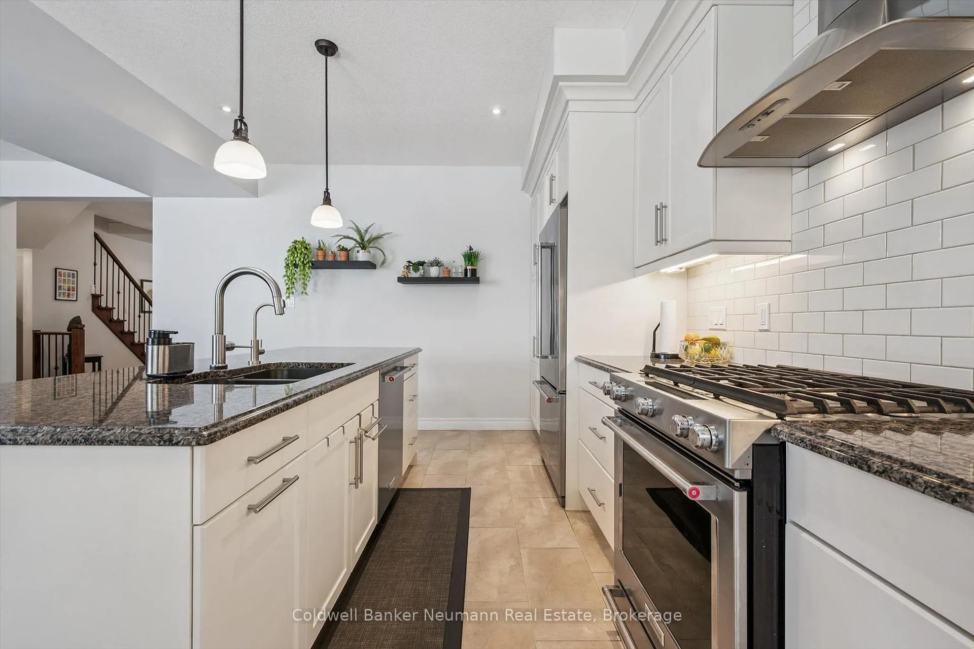 Photo 15 of Unit 29, 254 Gosling Gardens, Guelph, Clairfields/Hanlon Business Park — HOMEH