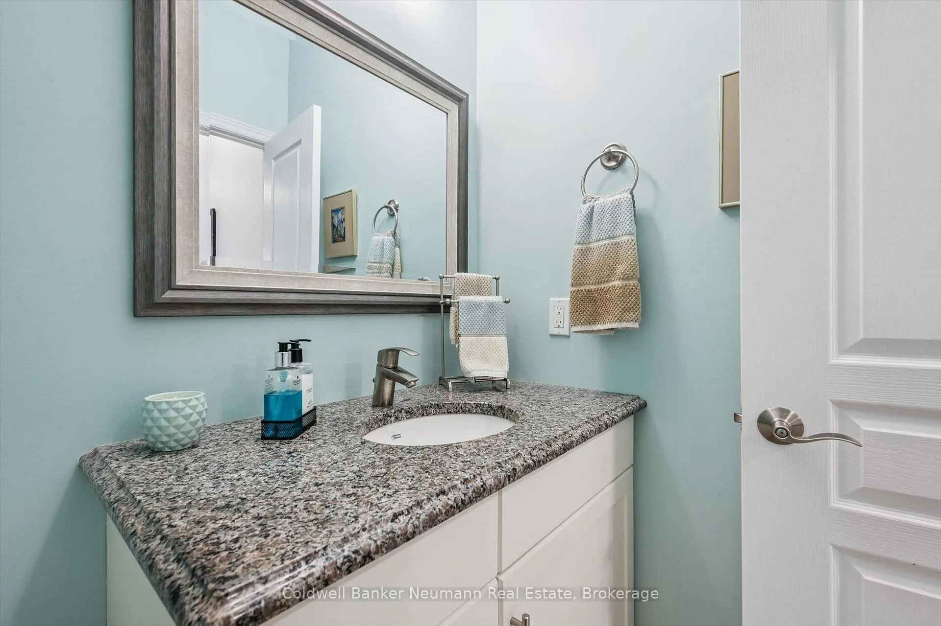 Photo 19 of Unit 29, 254 Gosling Gardens, Guelph, Clairfields/Hanlon Business Park — HOMEH