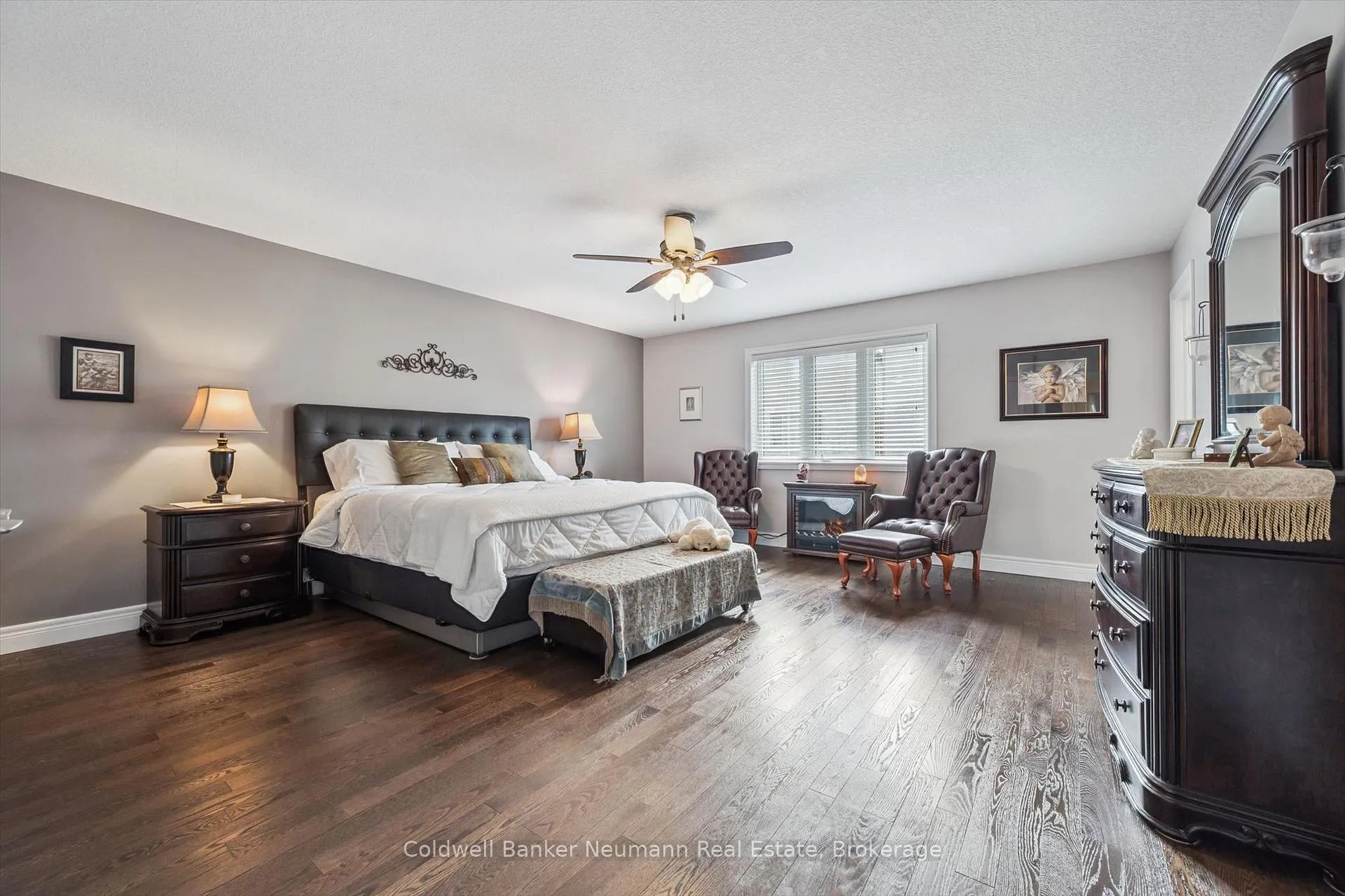 Photo 20 of Unit 29, 254 Gosling Gardens, Guelph, Clairfields/Hanlon Business Park — HOMEH