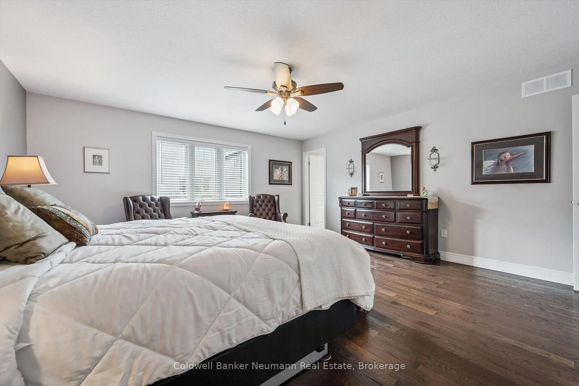 Photo 22 of Unit 29, 254 Gosling Gardens, Guelph, Clairfields/Hanlon Business Park — HOMEH