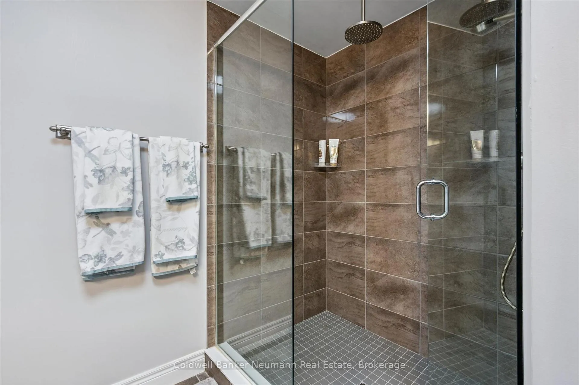Photo 26 of Unit 29, 254 Gosling Gardens, Guelph, Clairfields/Hanlon Business Park — HOMEH