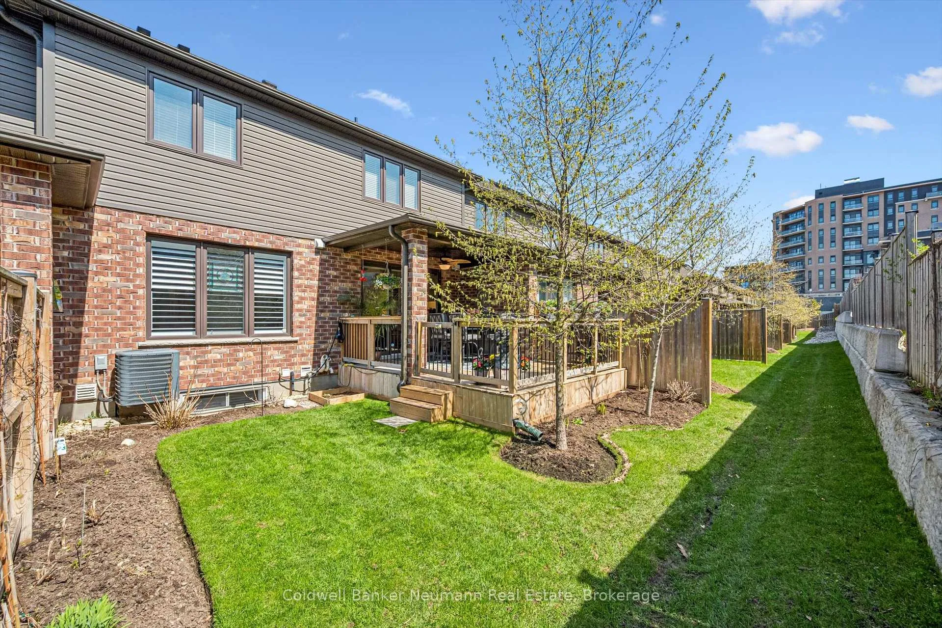 Photo 40 of Unit 29, 254 Gosling Gardens, Guelph, Clairfields/Hanlon Business Park — HOMEH