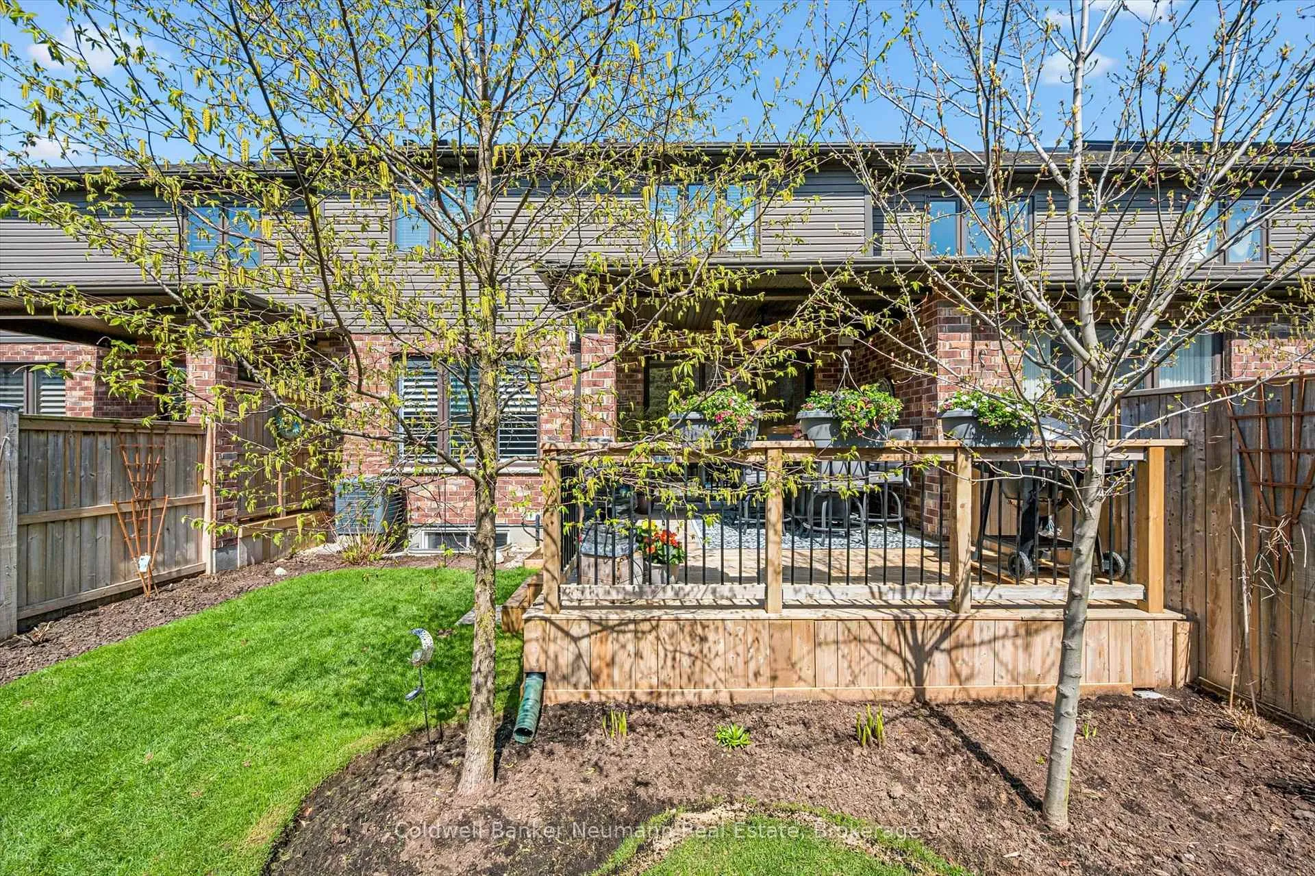 Photo 41 of Unit 29, 254 Gosling Gardens, Guelph, Clairfields/Hanlon Business Park — HOMEH